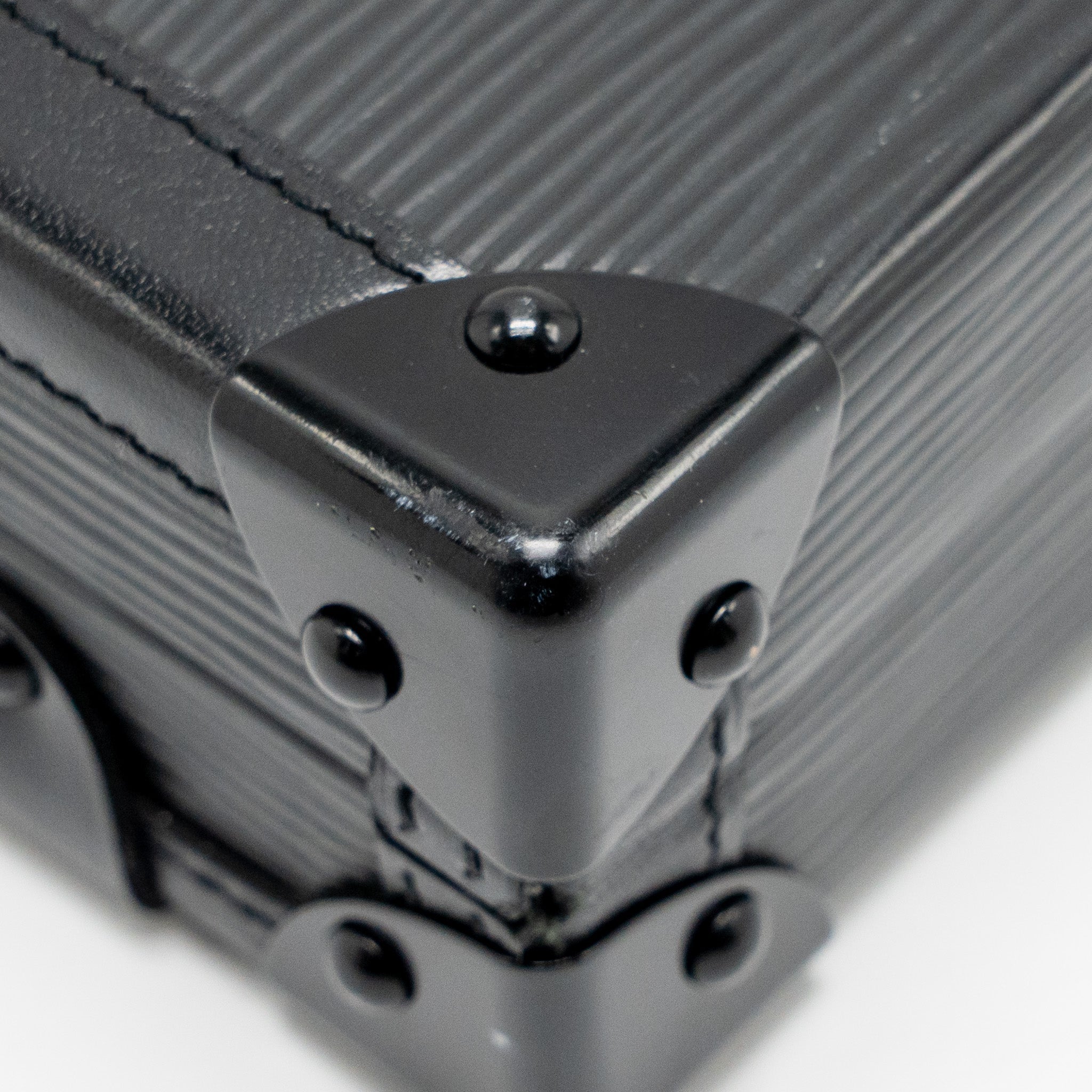 louis-vuitton-petit-malle-epi-black-ghw
