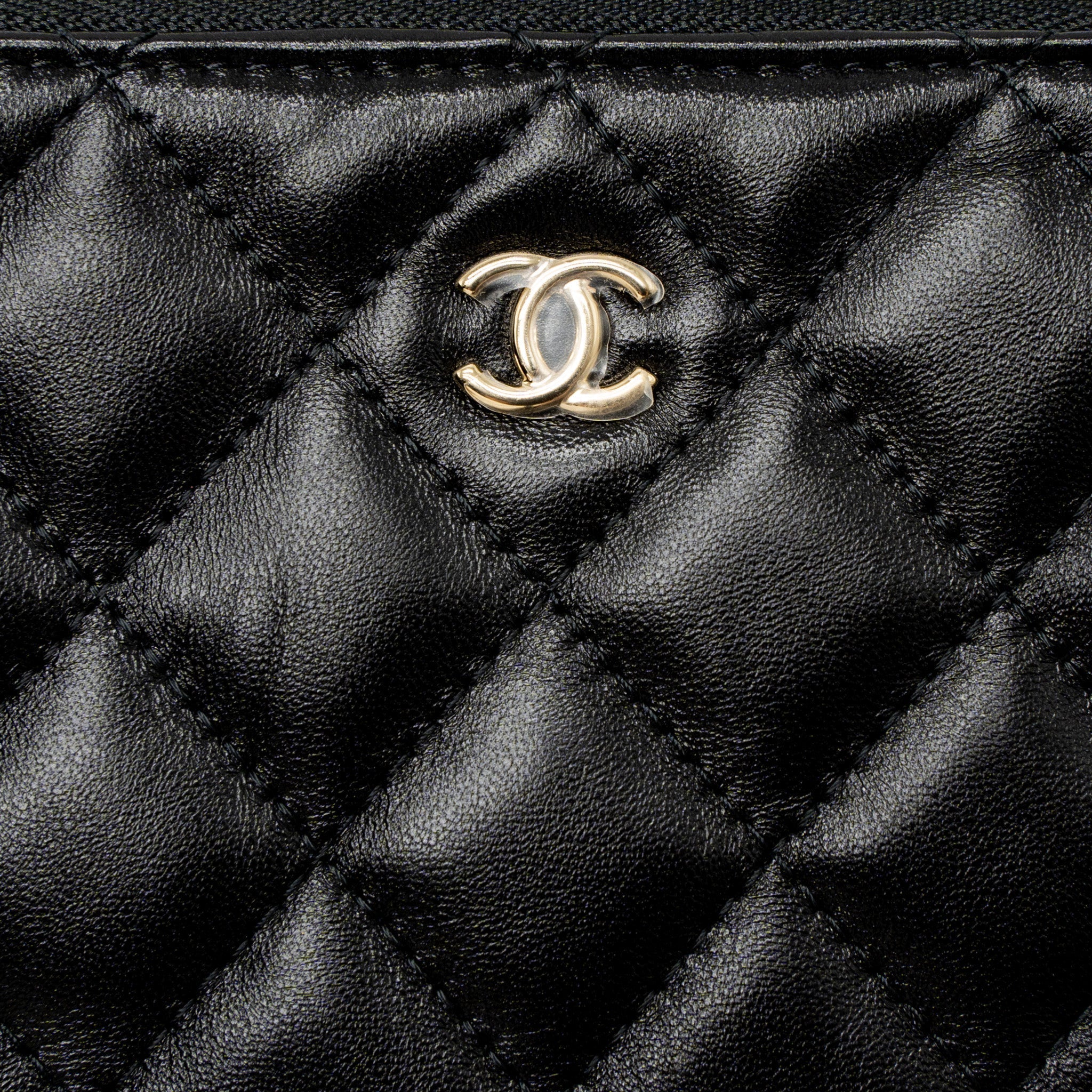 chanel-21s-mini-pouch-limited-edition-lambskin-black-lghw-1