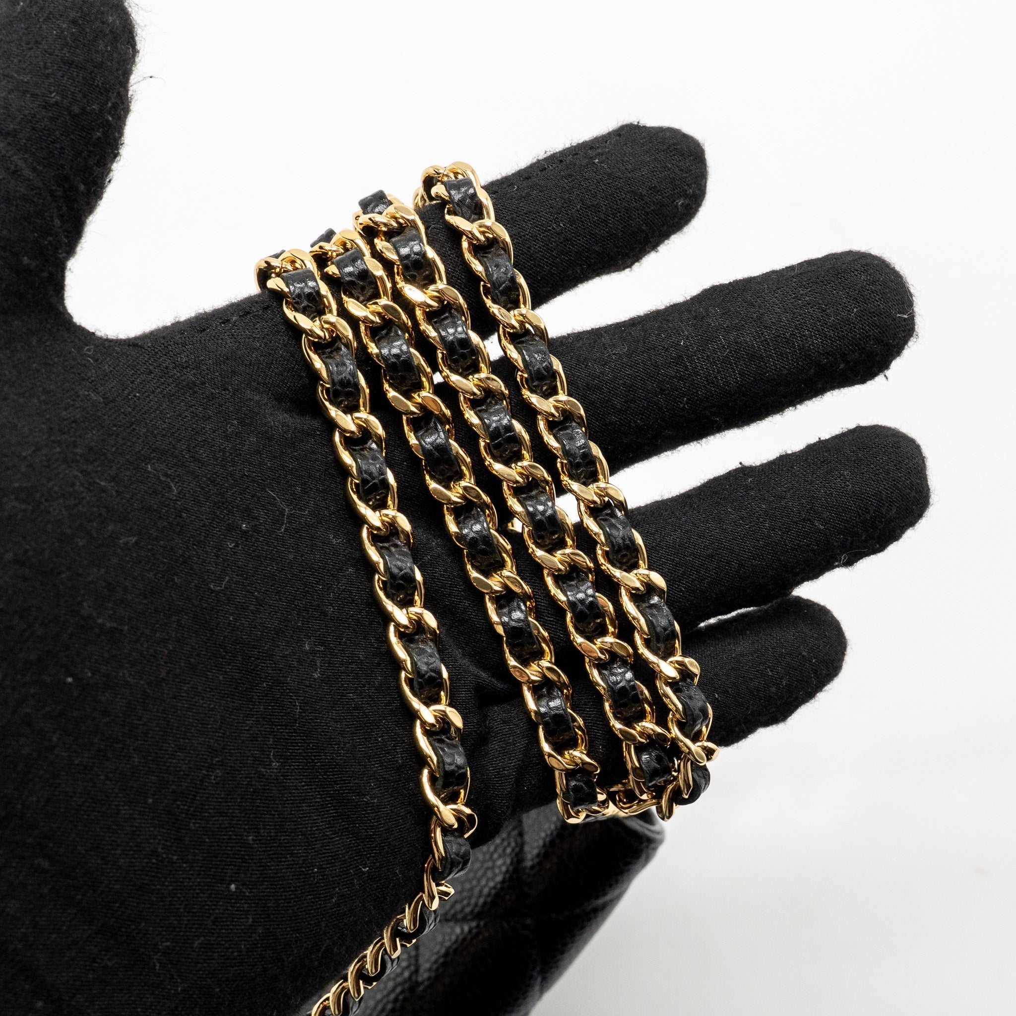 chanel-classic-wallet-on-chain-caviar-black-ghw-23