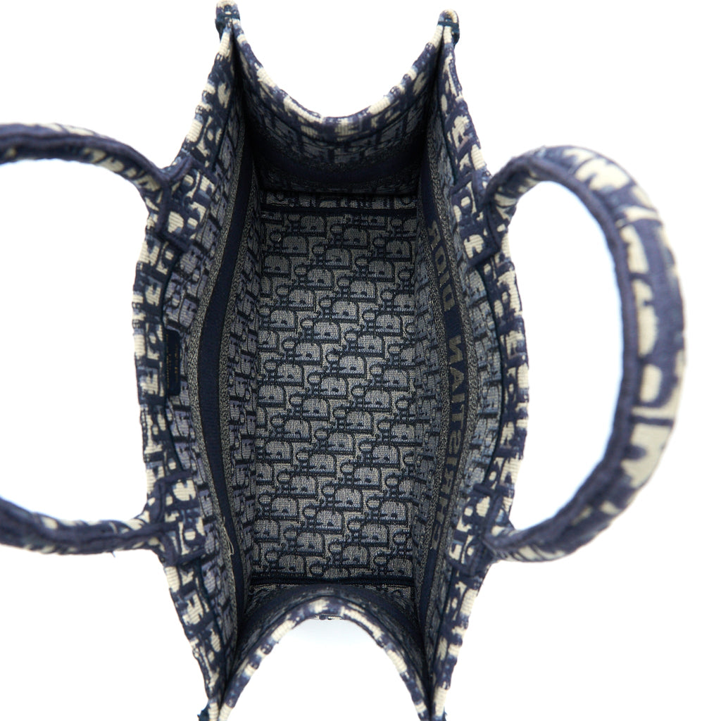 dior-medium-book-tote-blue-dior-oblique-embroidery