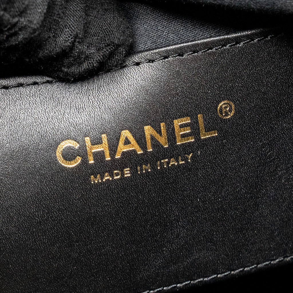 chanel-25-bag-2