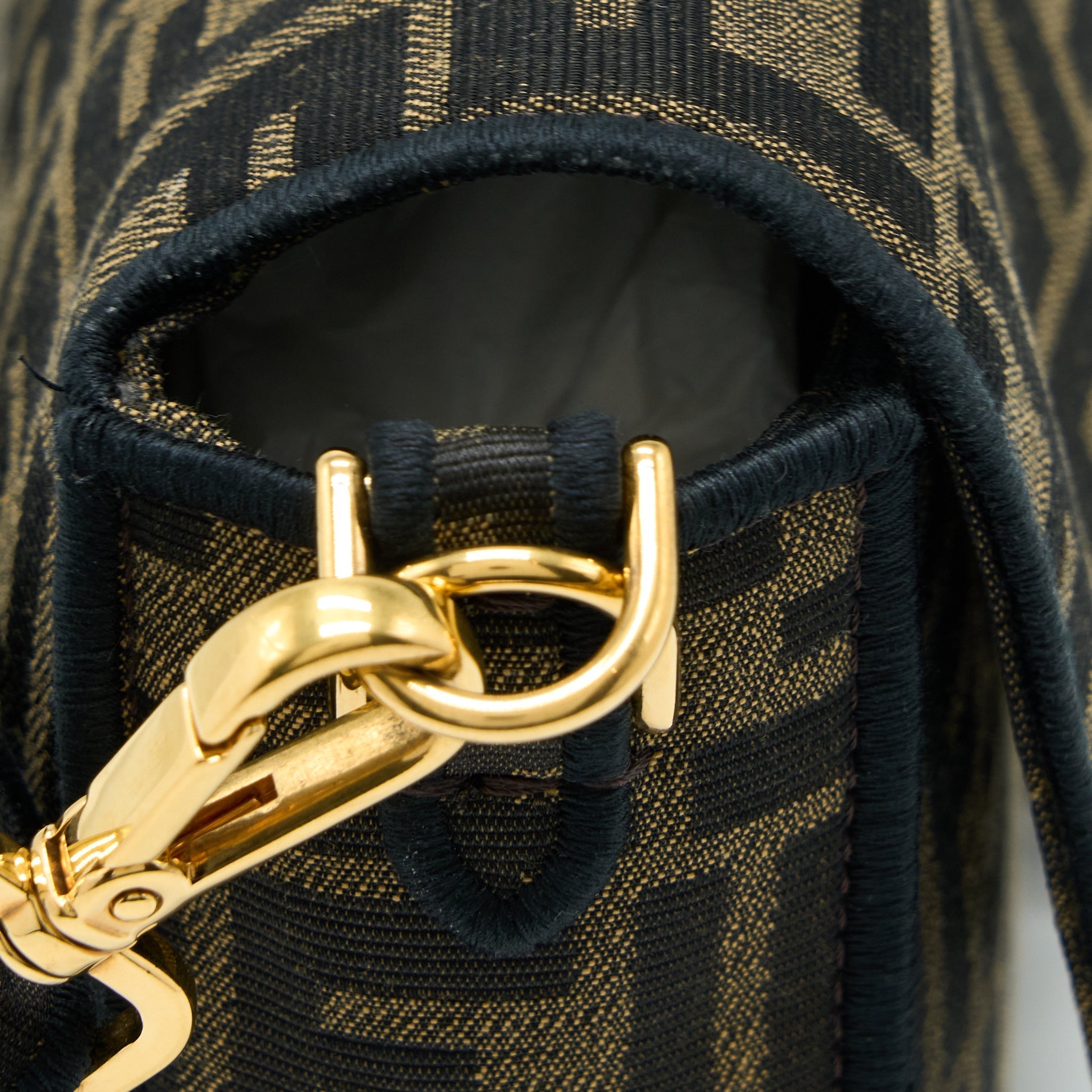 fendi-baguette-shoulder-bag-canvas-ghw
