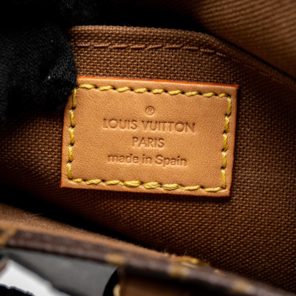 louis-vuitton-petit-sac-plat-monogram-canvas-ghw-copy