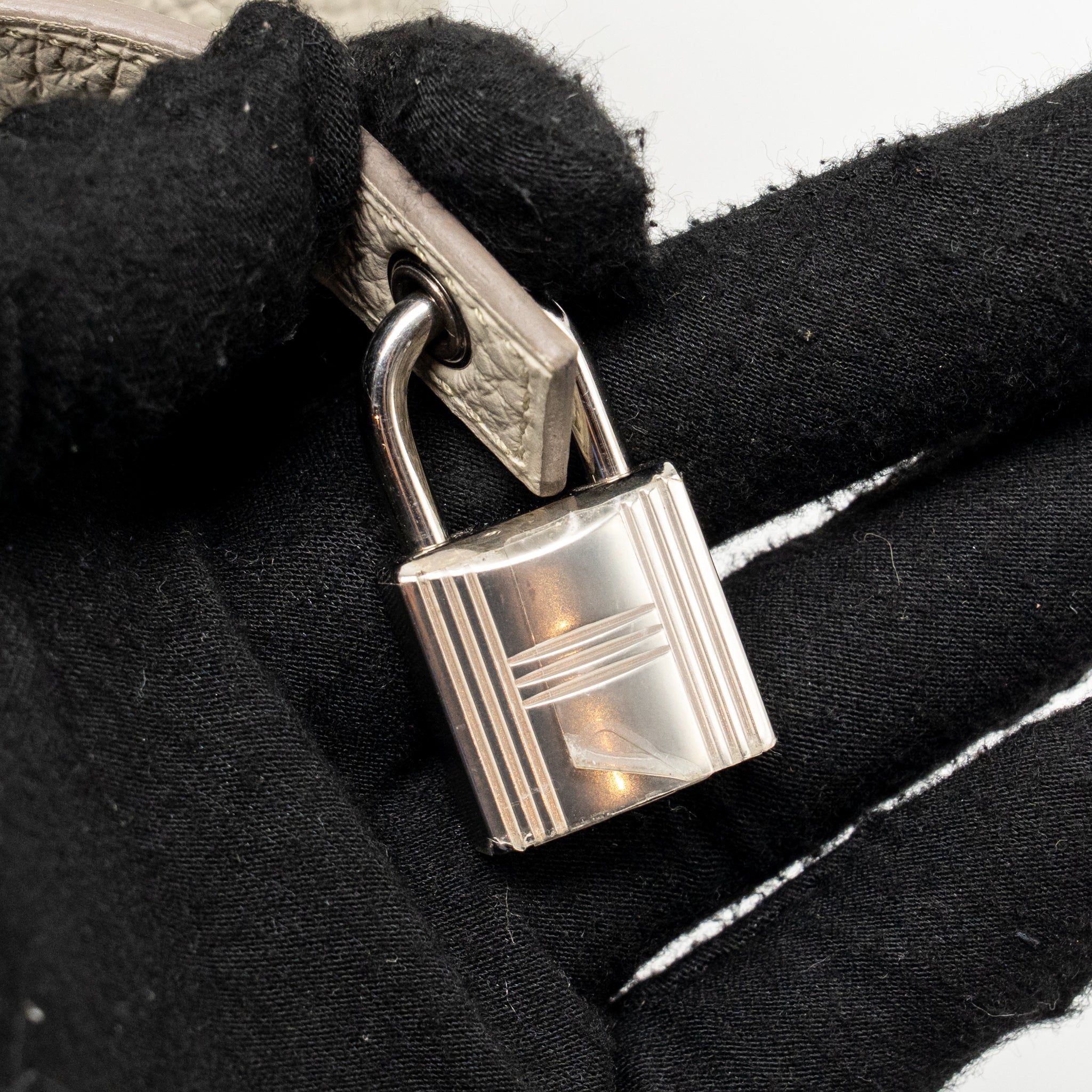 hermes-picotin-18-lock-bag-beton-shw-stamp-u