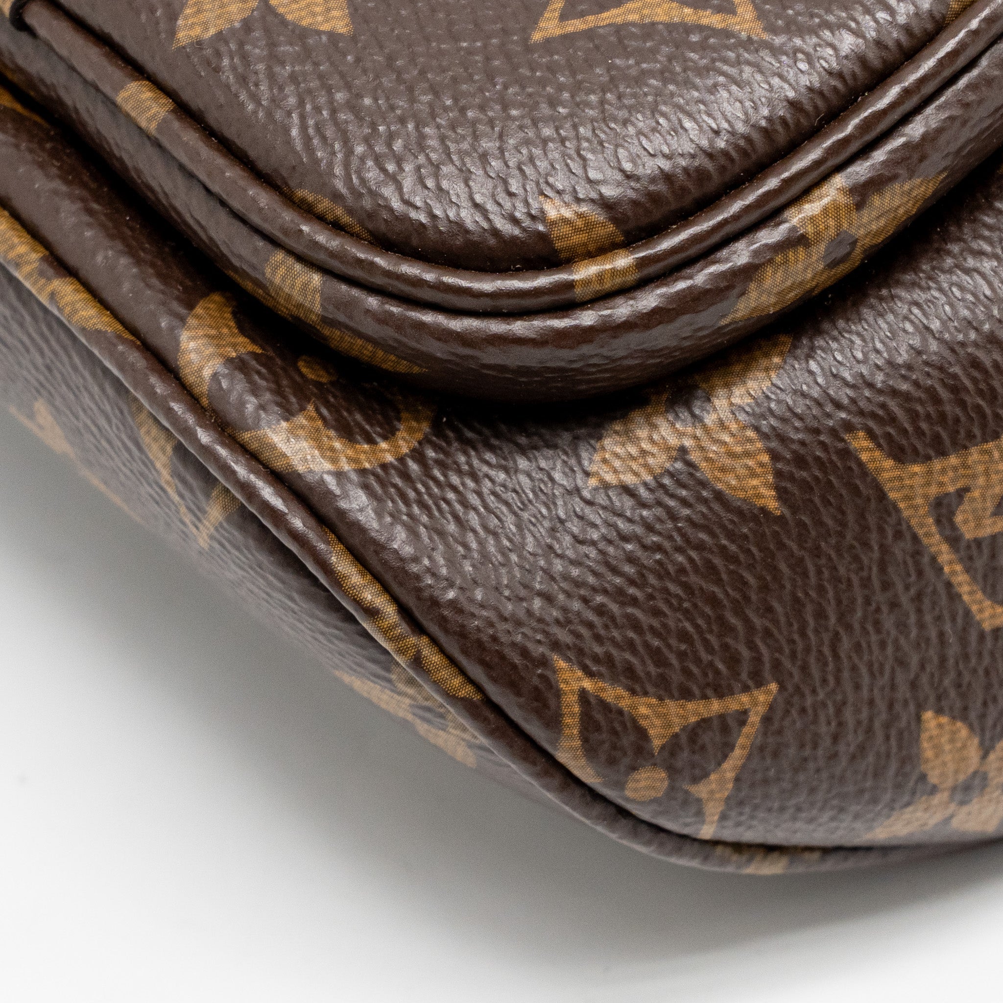 louis-vuitton-mini-bumbag-monogram-canvas-ghw-1