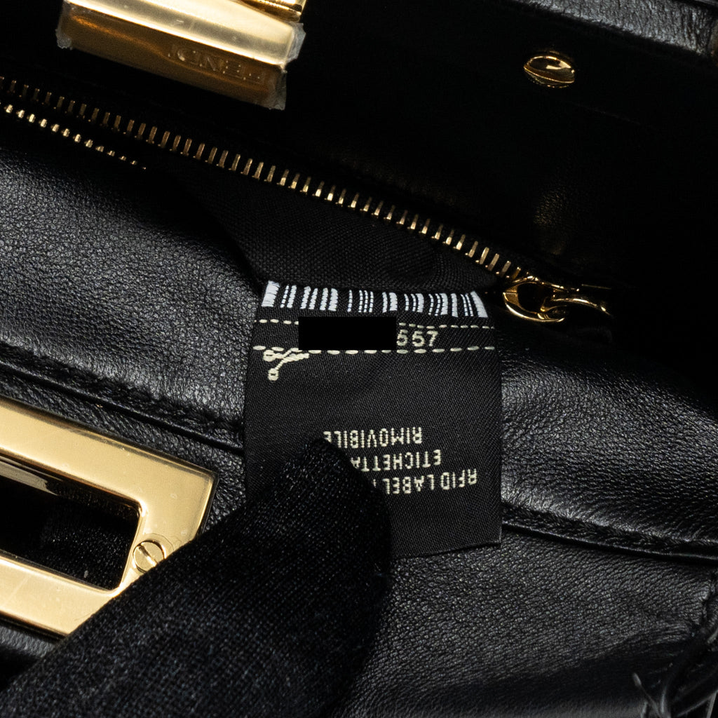 fendi-mini-peekaboo-shearling-brown-black-ghw