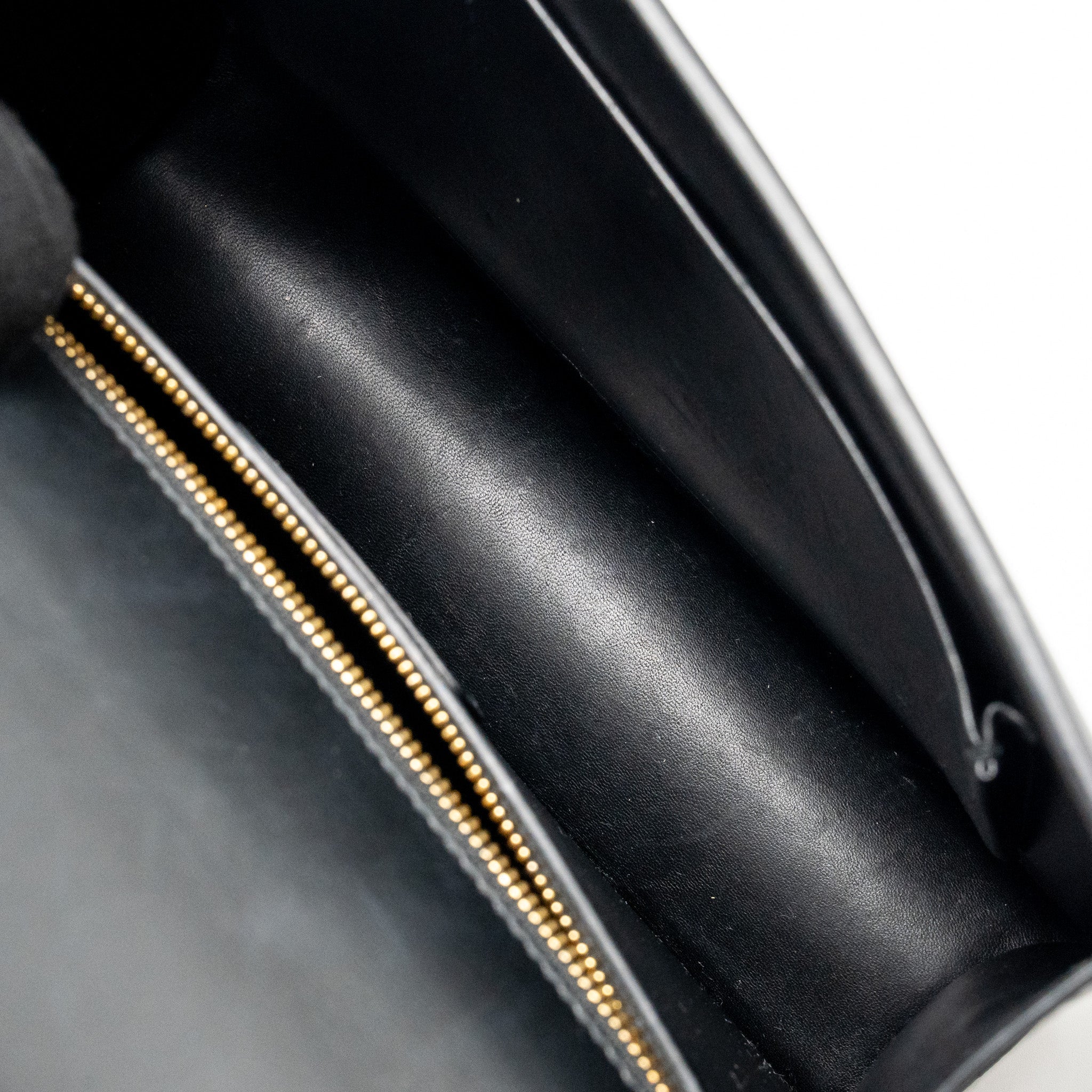 dior-medium-30-montaigne-flap-bag-calfskin-black-ghw