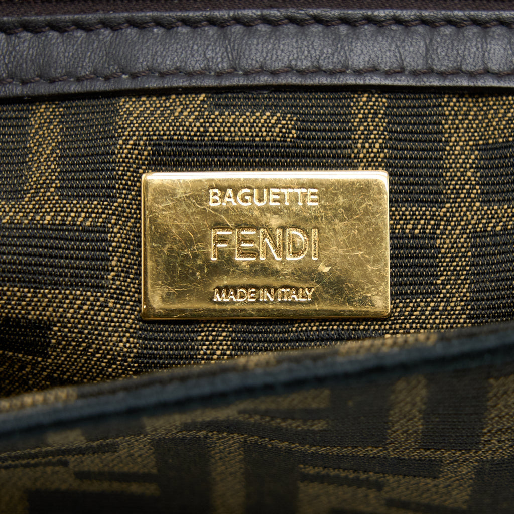 fendi-baguette-shoulder-bag-canvas-ghw