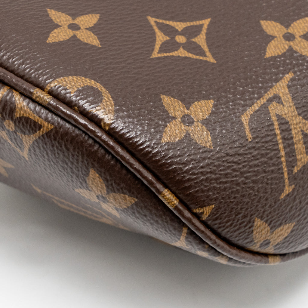 louis-vuitton-mini-bumbag-monogram-canvas-ghw-1