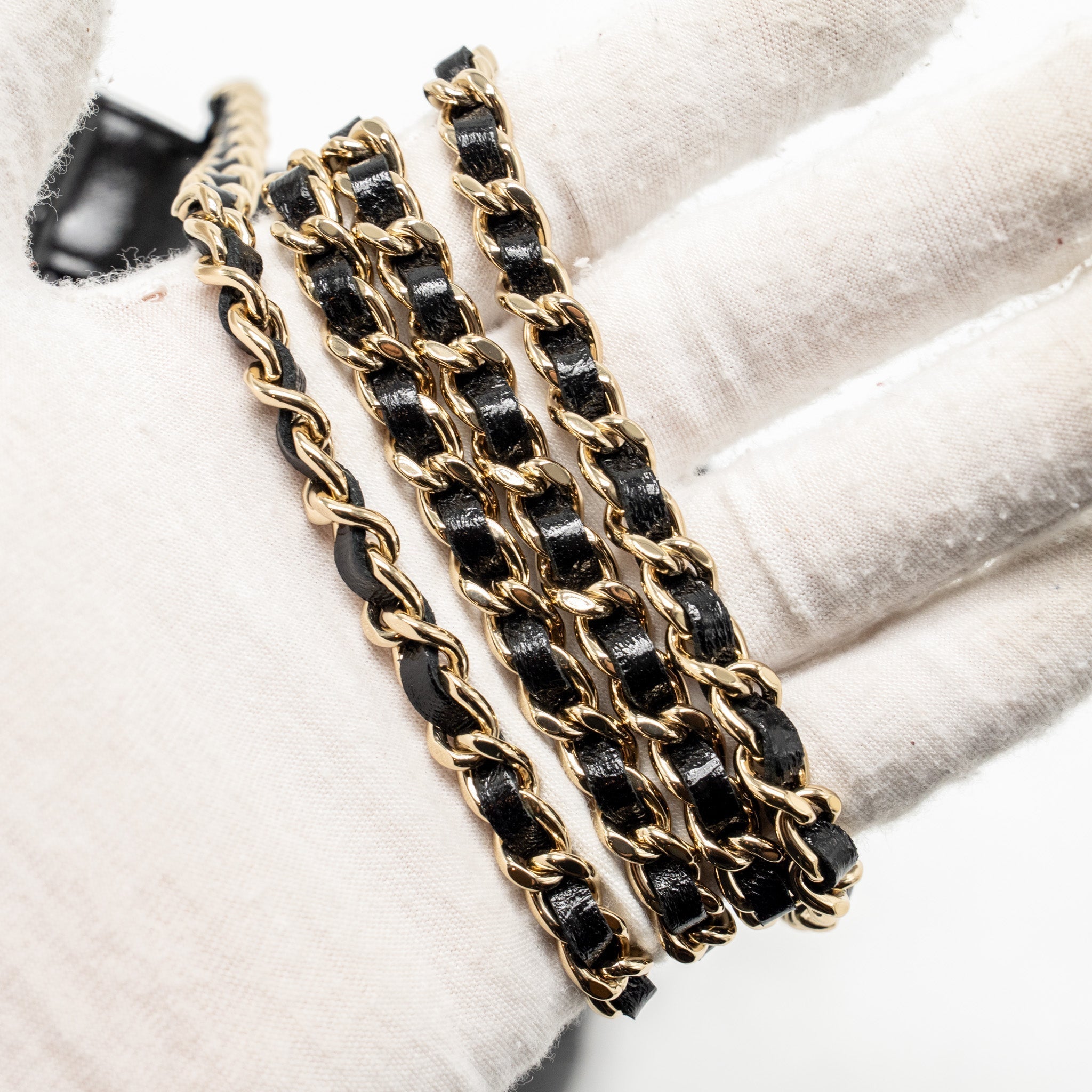 chanel-mini-31-clutch-with-chain-shiny-lambskin-black-lghw-microchip-copy