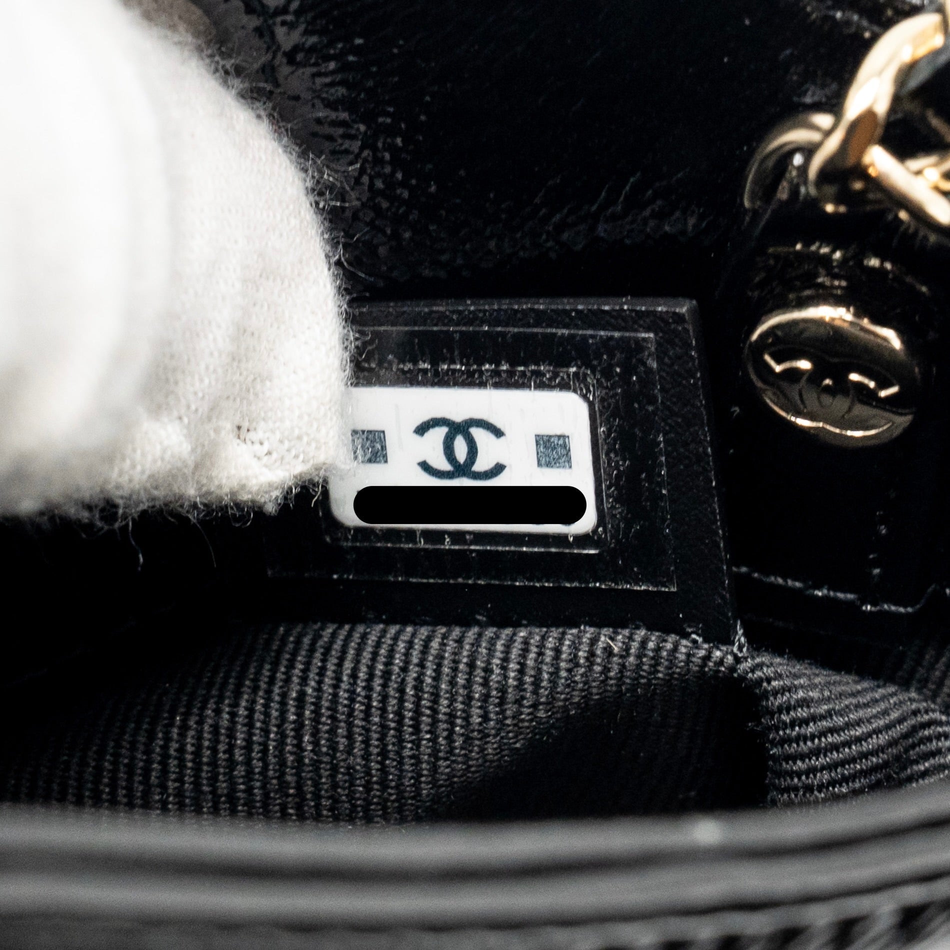 chanel-mini-31-clutch-with-chain-shiny-lambskin-black-lghw-microchip-copy