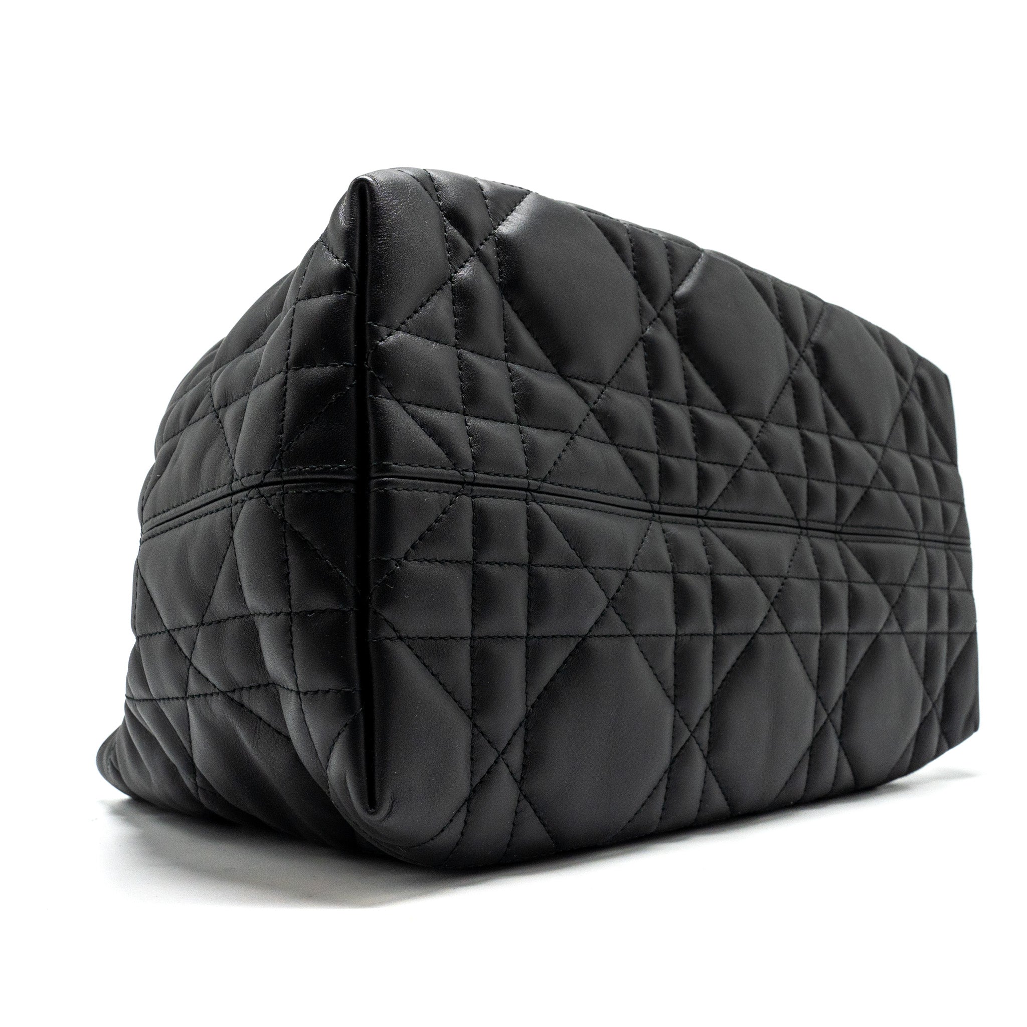 dior-medium-toujours-bag-macrocannage-calfskin-black-lghw