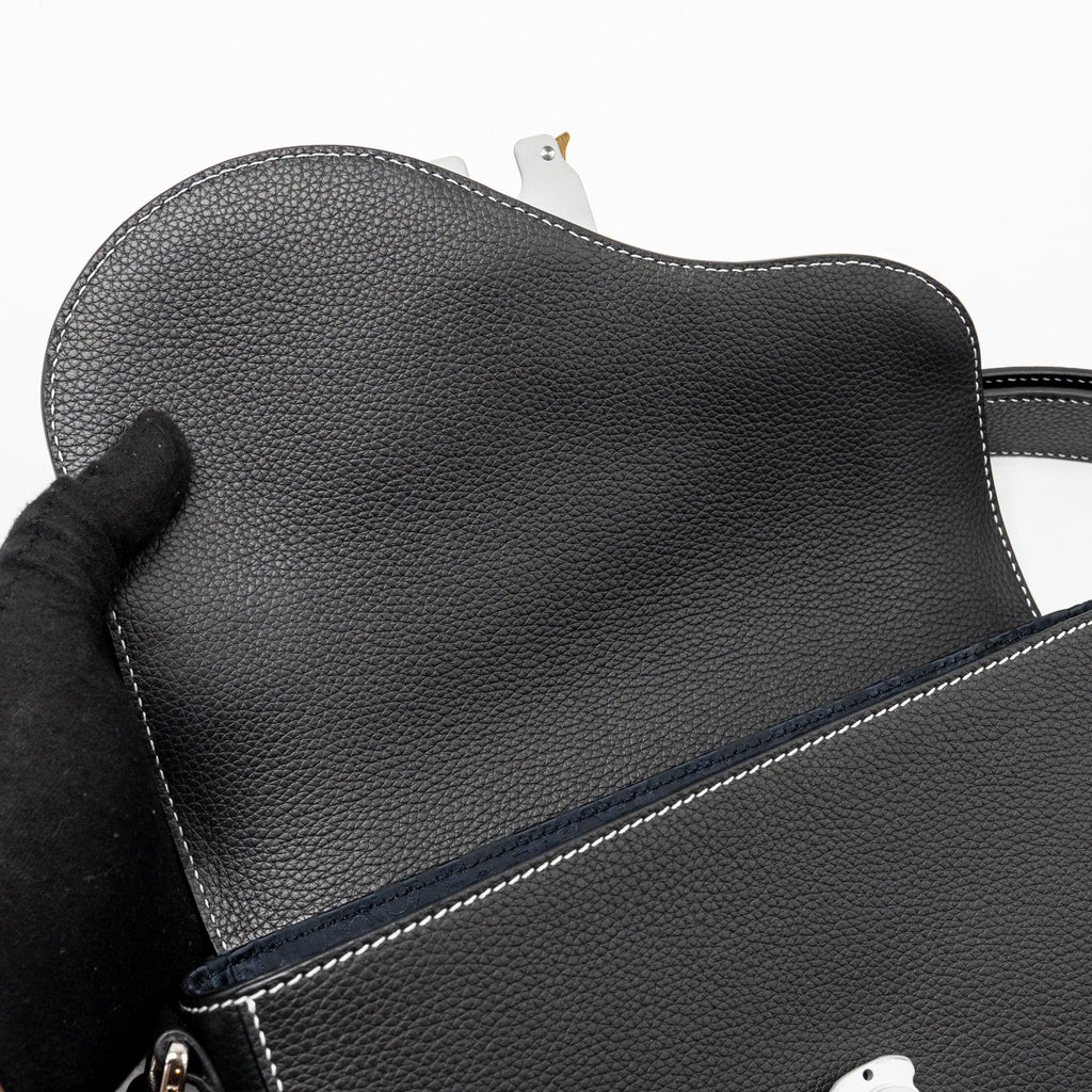 dior-medium-saddle-flap-messenger-bag-grained-calfskin-black-ghw