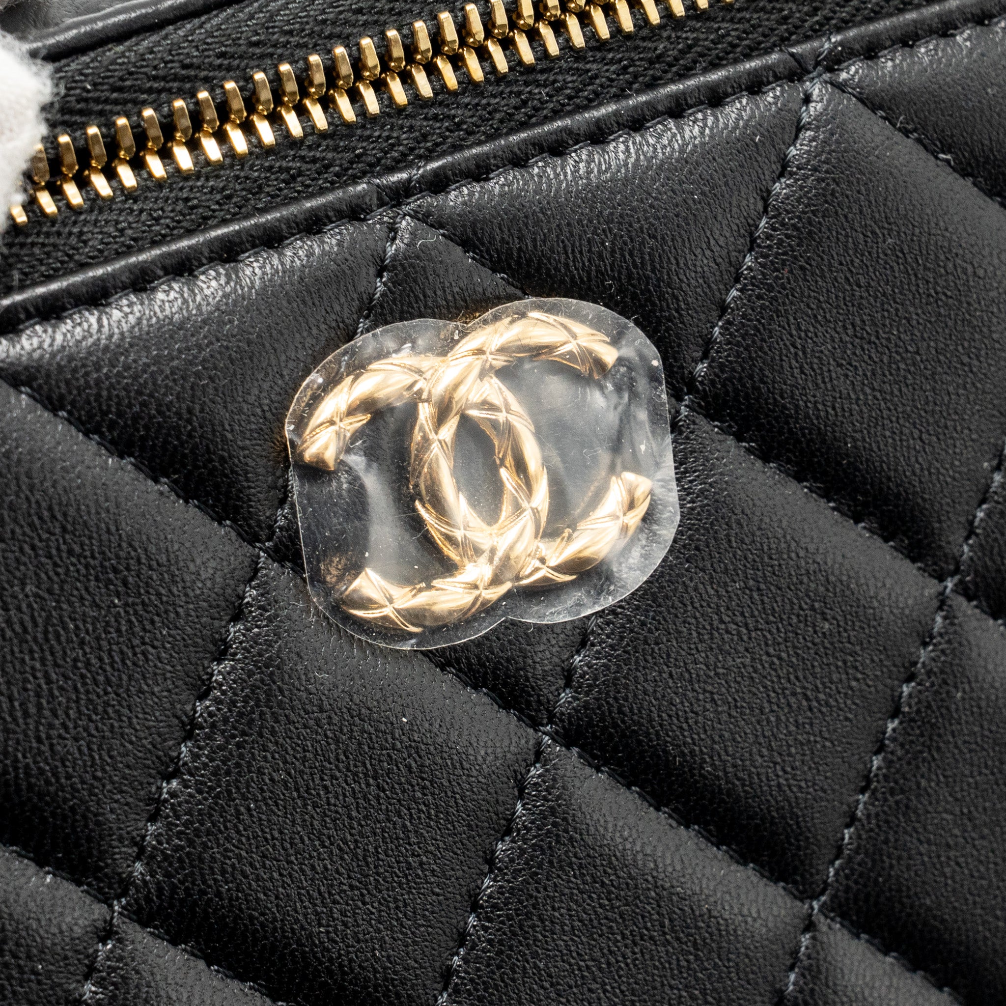 chanel-small-vanity-clutch-with-detail-chain-caviar-black-ghw-microchip-copy
