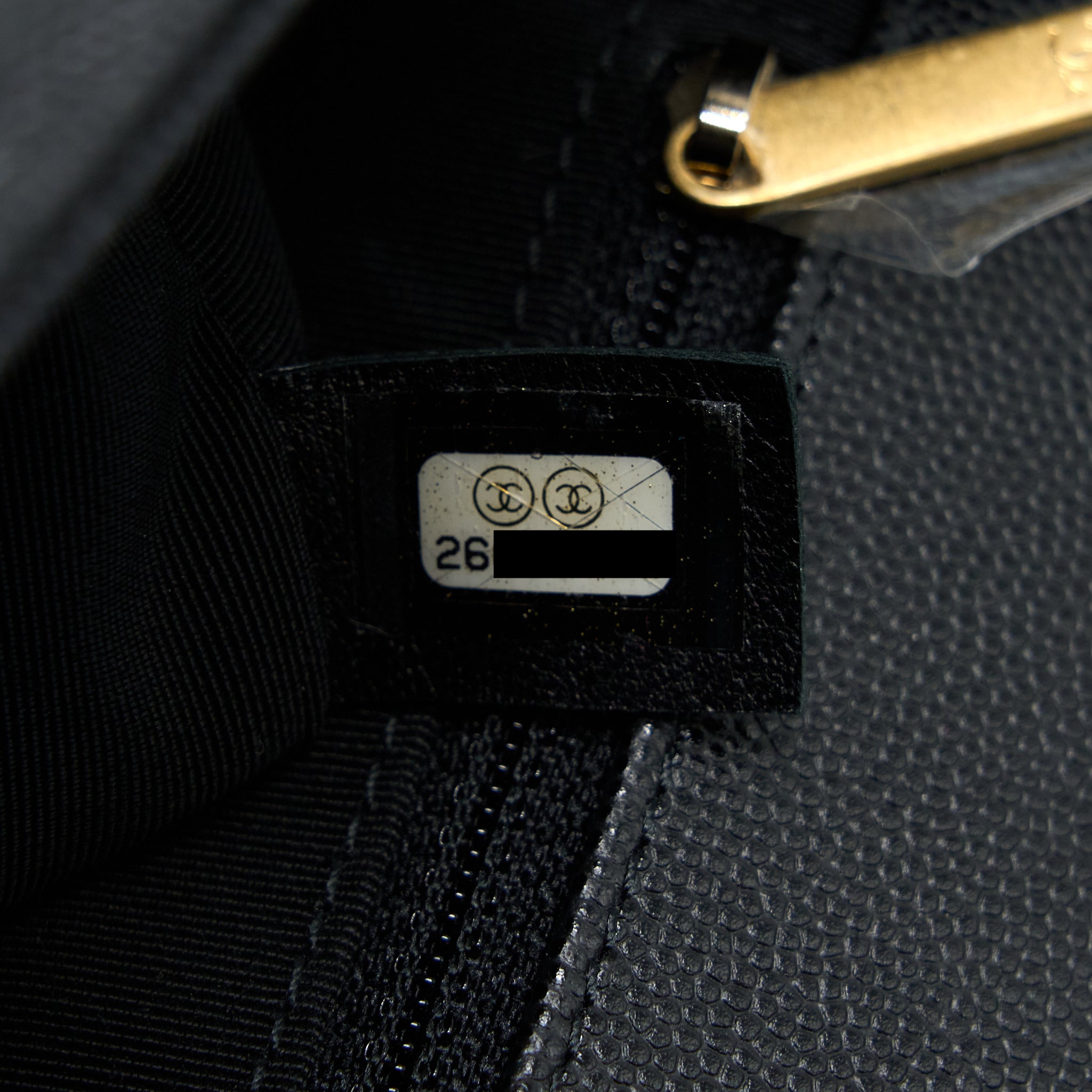 chanel-boy-bag-28cm-caviar-black-brushed-ghw