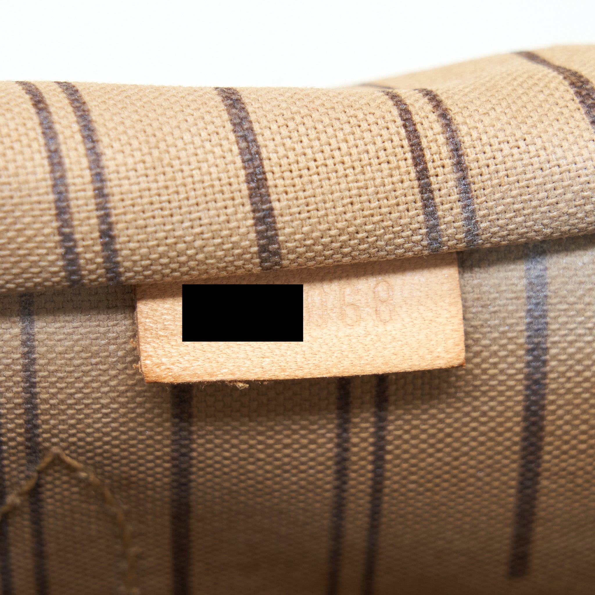 louis-vuitton-neverfull-gm-monogram-canvas-ghw
