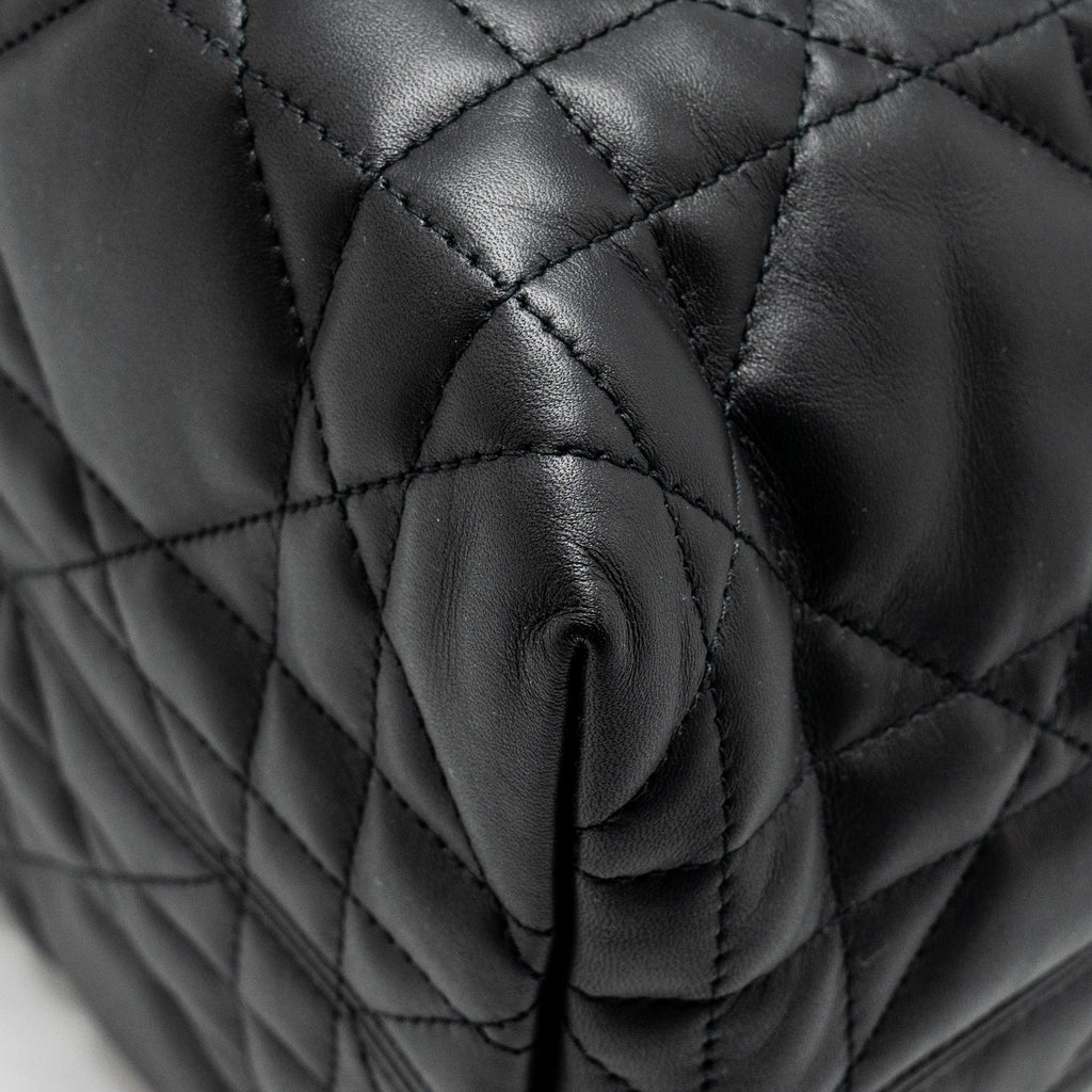 dior-medium-toujours-bag-macrocannage-calfskin-black-lghw