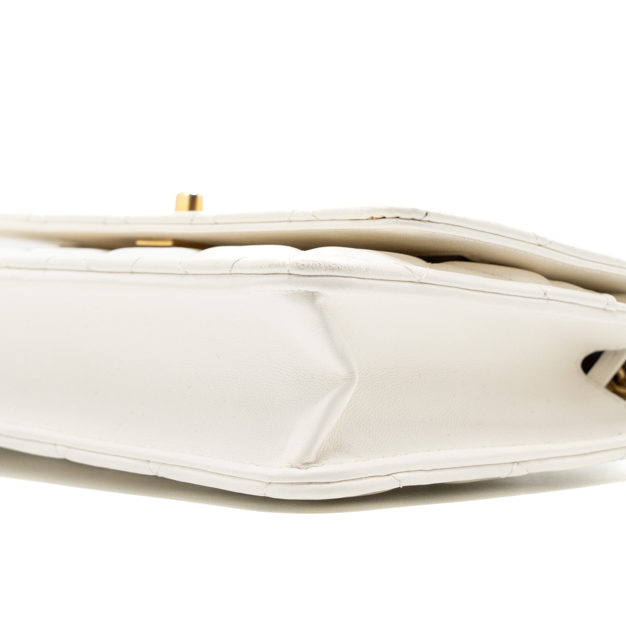 chanel-pearl-crush-wallet-on-chain-lambskin-white-ghw-microchip-4