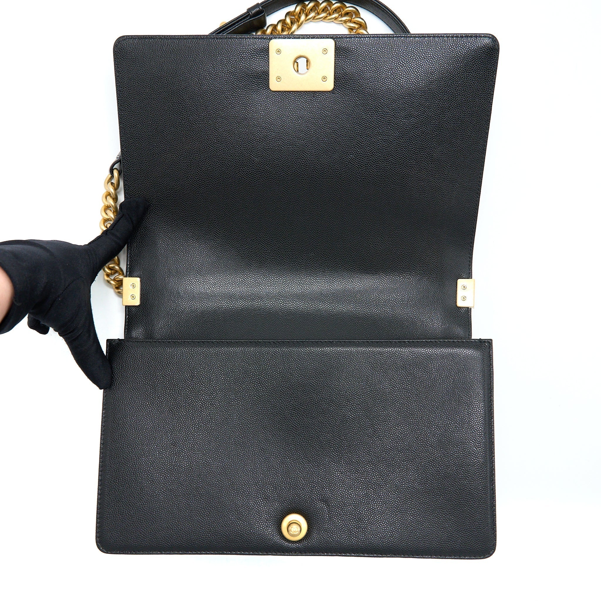 chanel-boy-bag-28cm-caviar-black-brushed-ghw