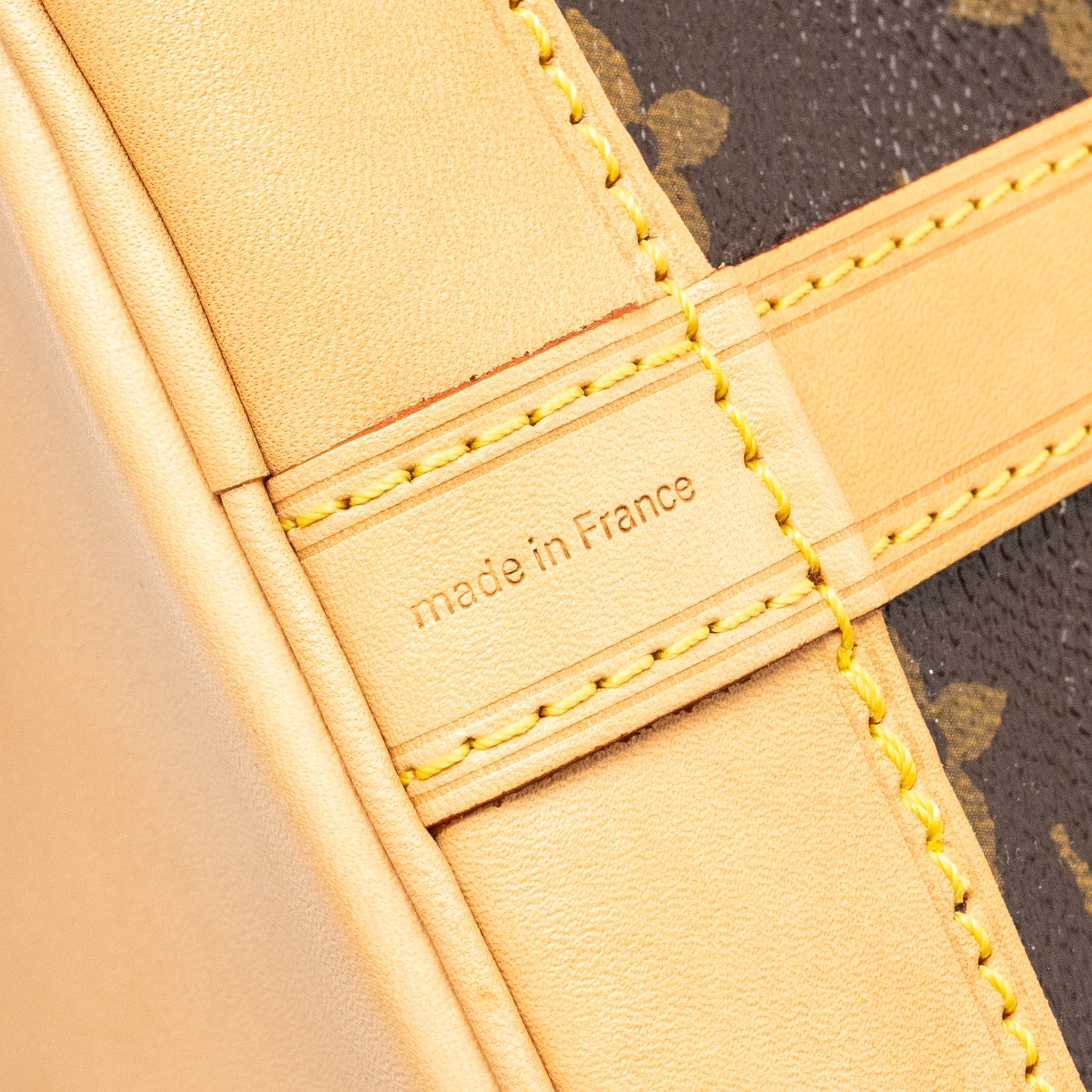 louis-vuitton-petit-noe-monogram-canvas-ghw-8