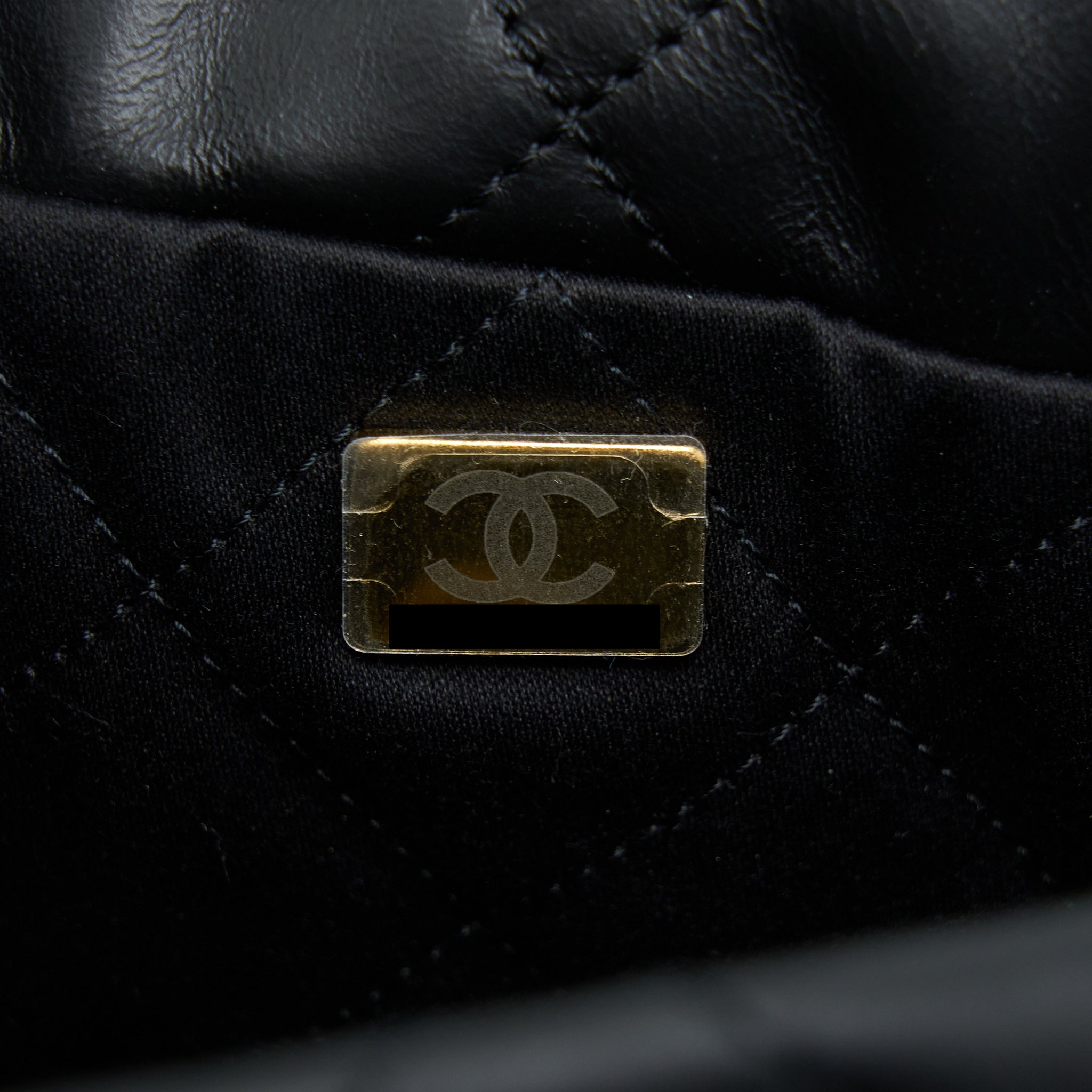 chanel-22-bag-medium-shiny-calfskin-black-ghw-microchip