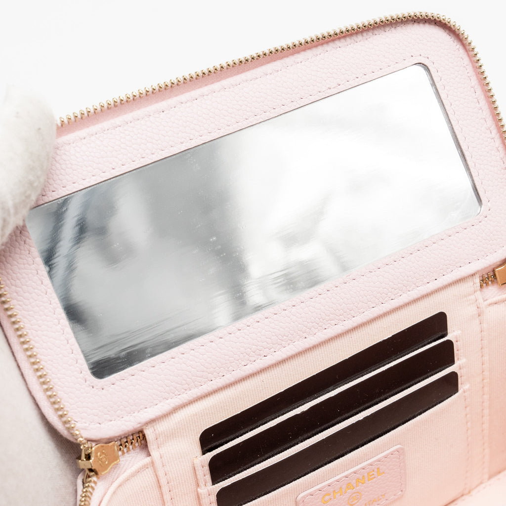chanel-22p-long-vanity-case-with-logo-chain-light-pink-caviar-lghw