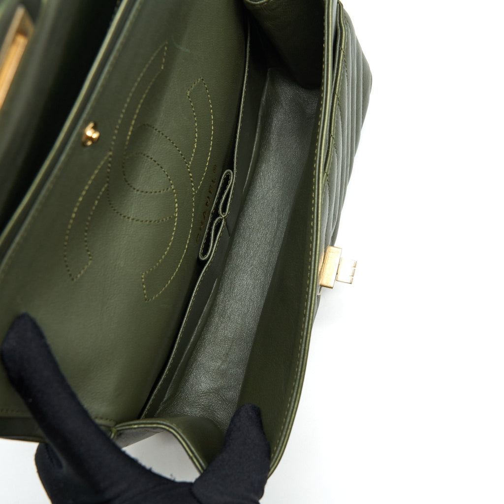 chanel-small-2-55-reissue-flap-bag-dark-green-brushed-gold-hardware