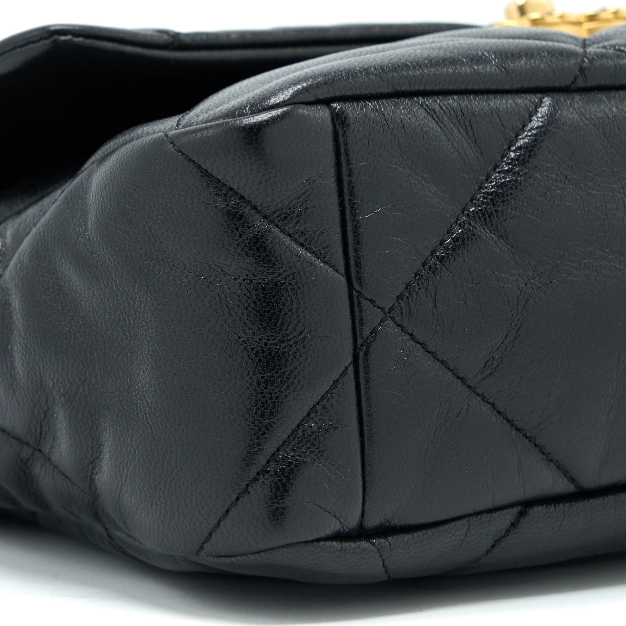 chanel-medium-19-bag-goatskin-black-multicolour-hardware