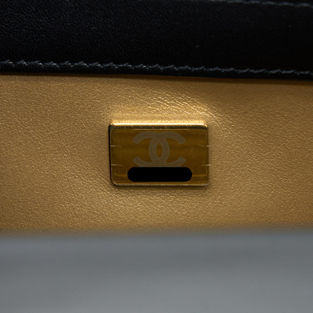 chanel-pearl-crush-mini-rectangular-flap-bag-lambskin-ghw-microchip