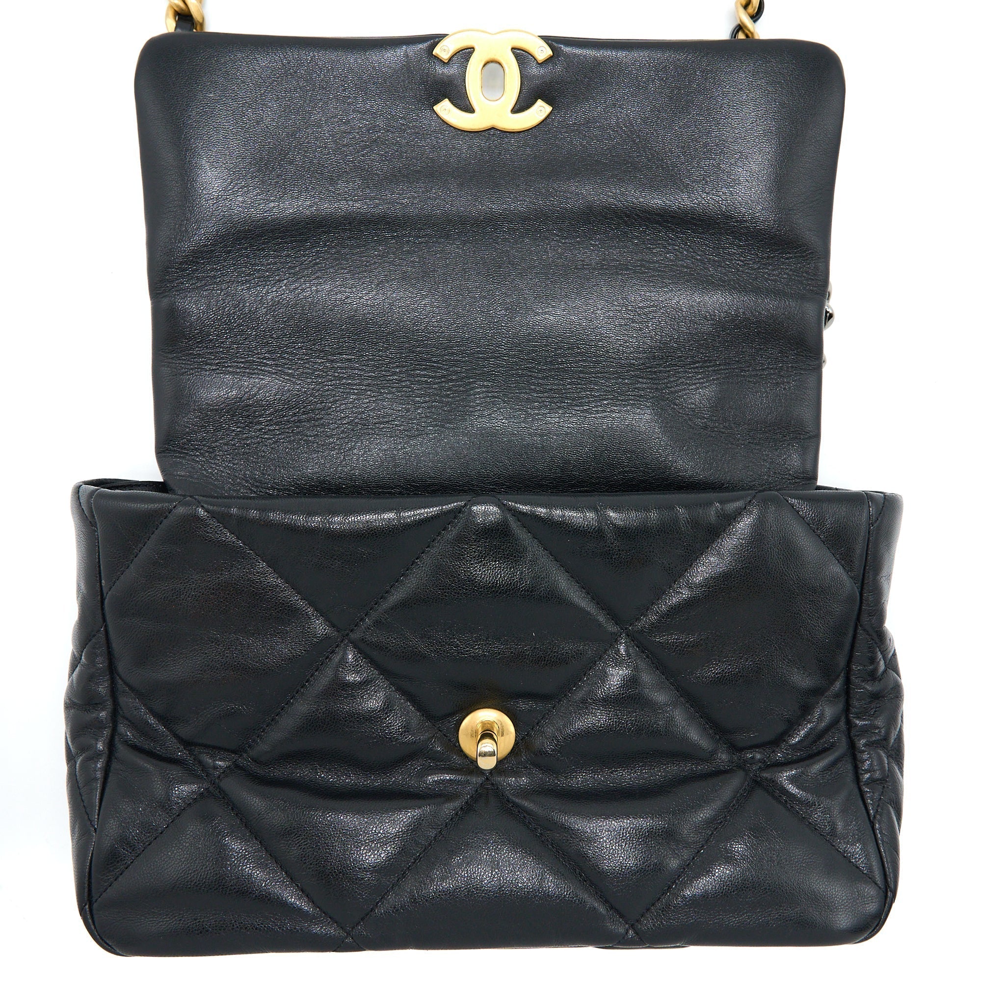 chanel-medium-19-bag-goatskin-black-multicolour-hardware