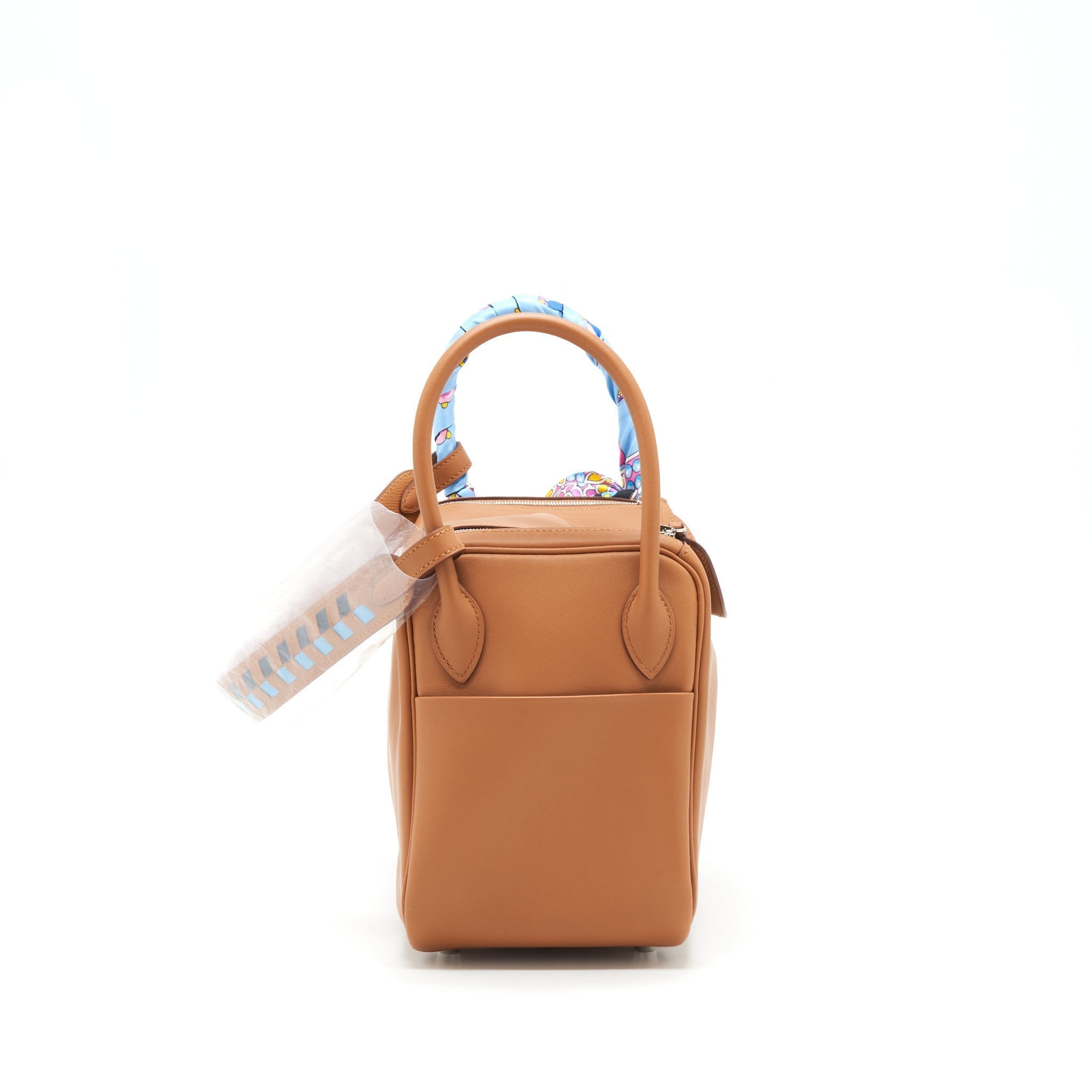 hermes-lindy-26-swift-gold-shw-with-detailed-shoulder-strap-with-an-extra-twilly-stamp-c