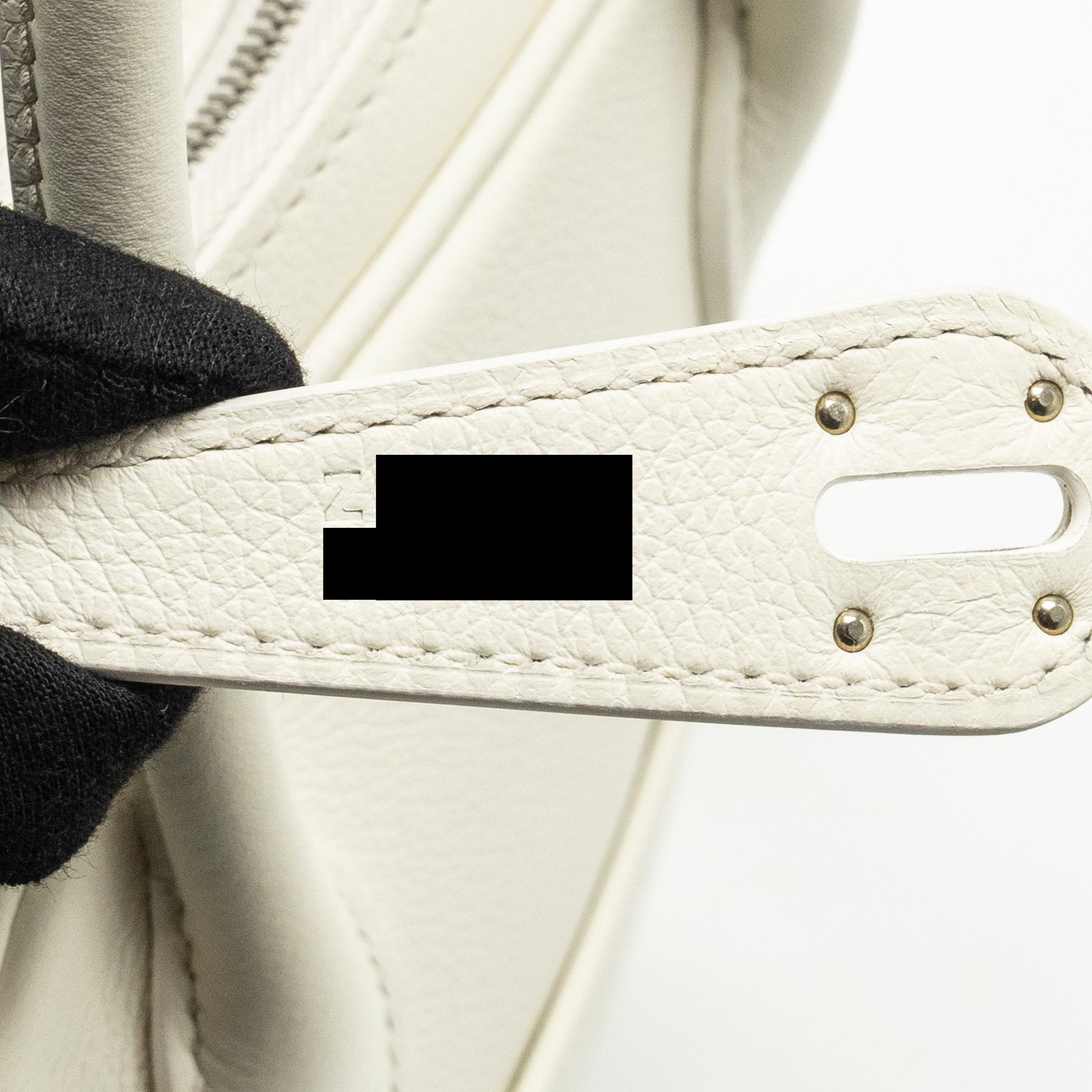 hermes-lindy-26-evercolor-blanc-shw-stamp-z-copy