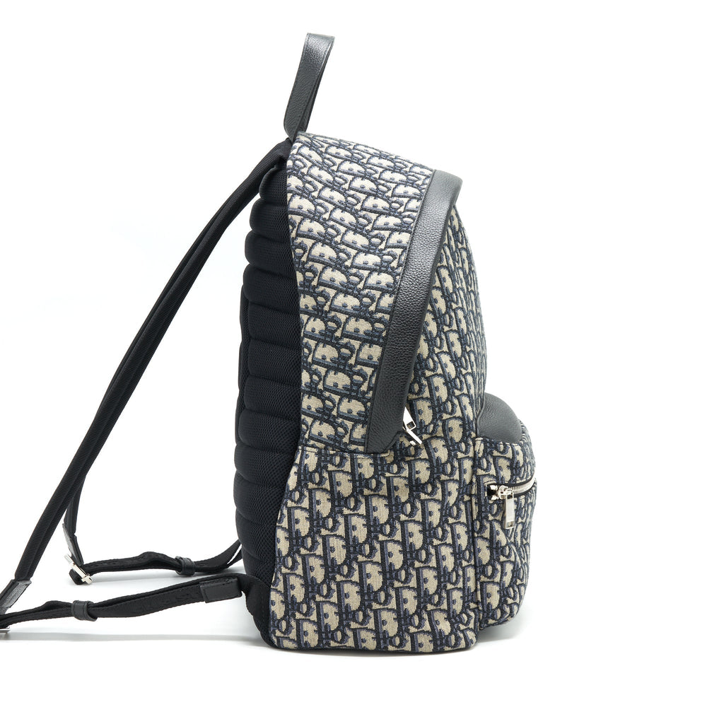 dior-rider-backpack-beige-and-black-dior-oblique-jacquard