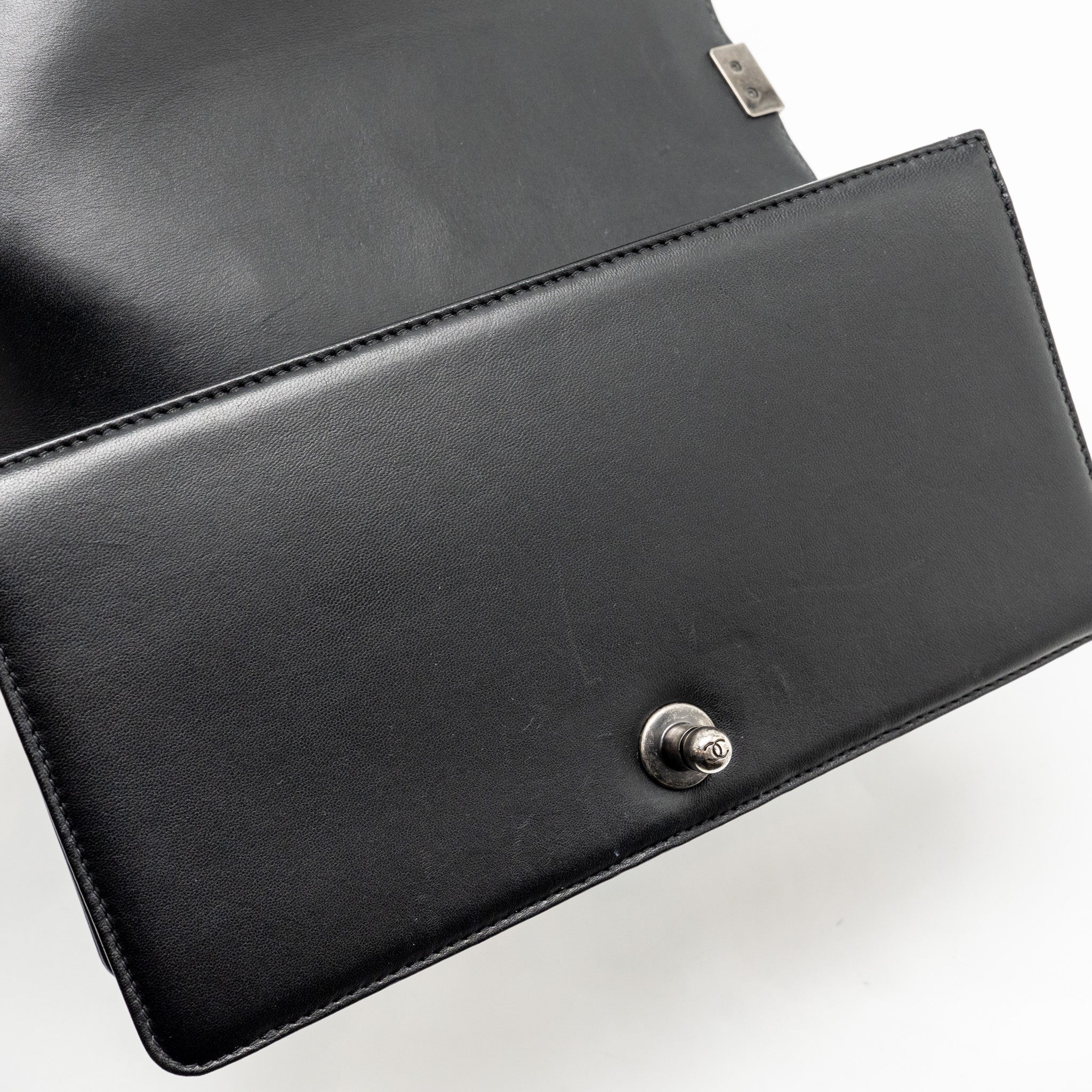 chanel-medium-boy-bag-lambskin-black-ruthenium-hardware-1