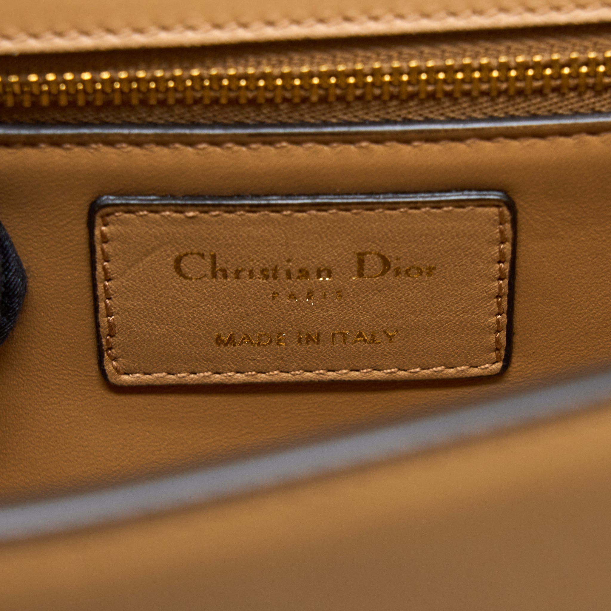 dior-30-montaigne-medium-bag-calfskin-dark-beige-ghw