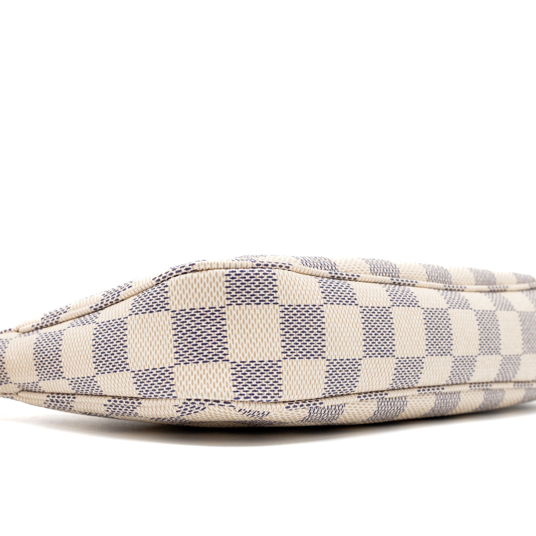 louis-vuitton-pochette-accessories-damier-azur-ghw