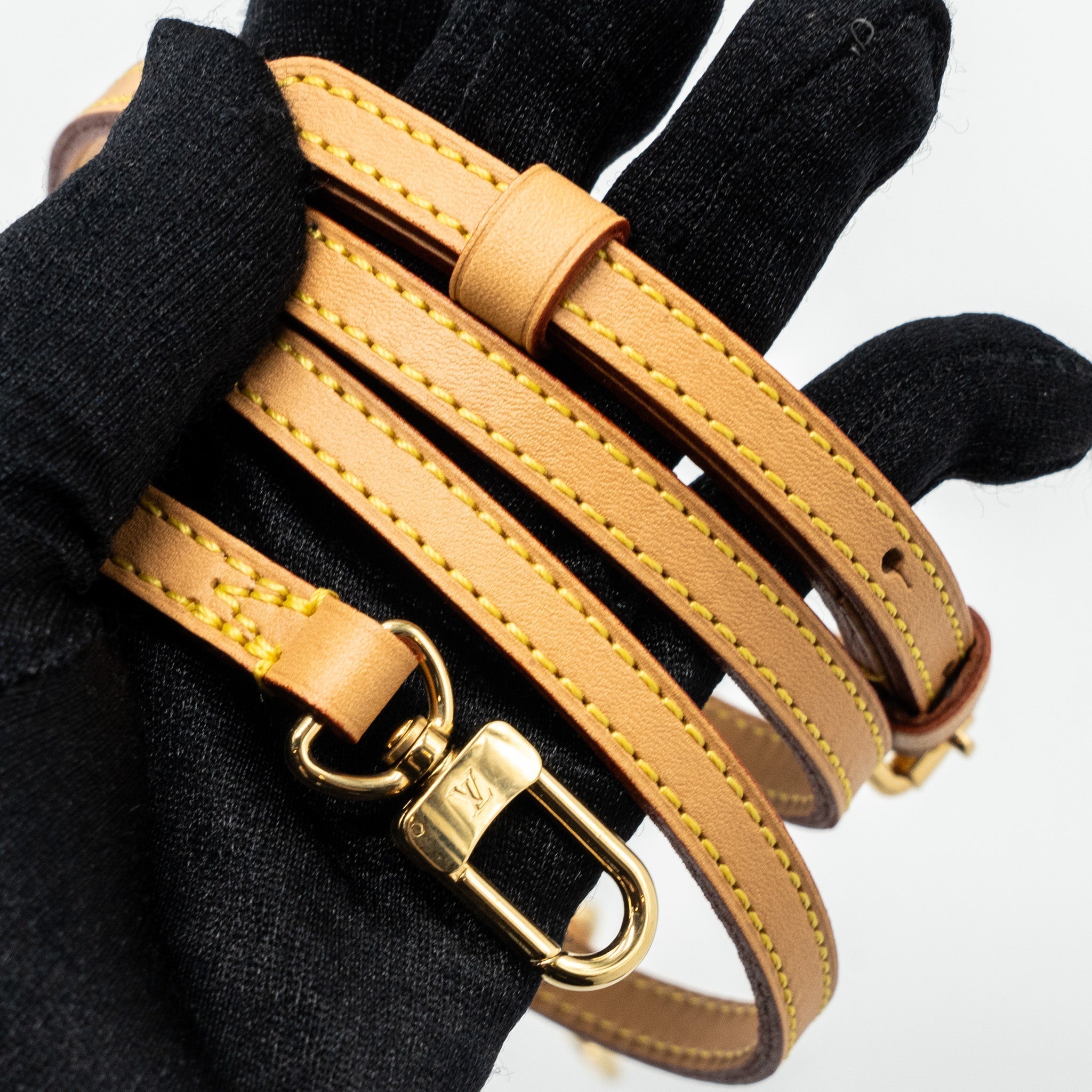 louis-vuitton-petite-boite-chapeau-monogram-canvas-ghw-4