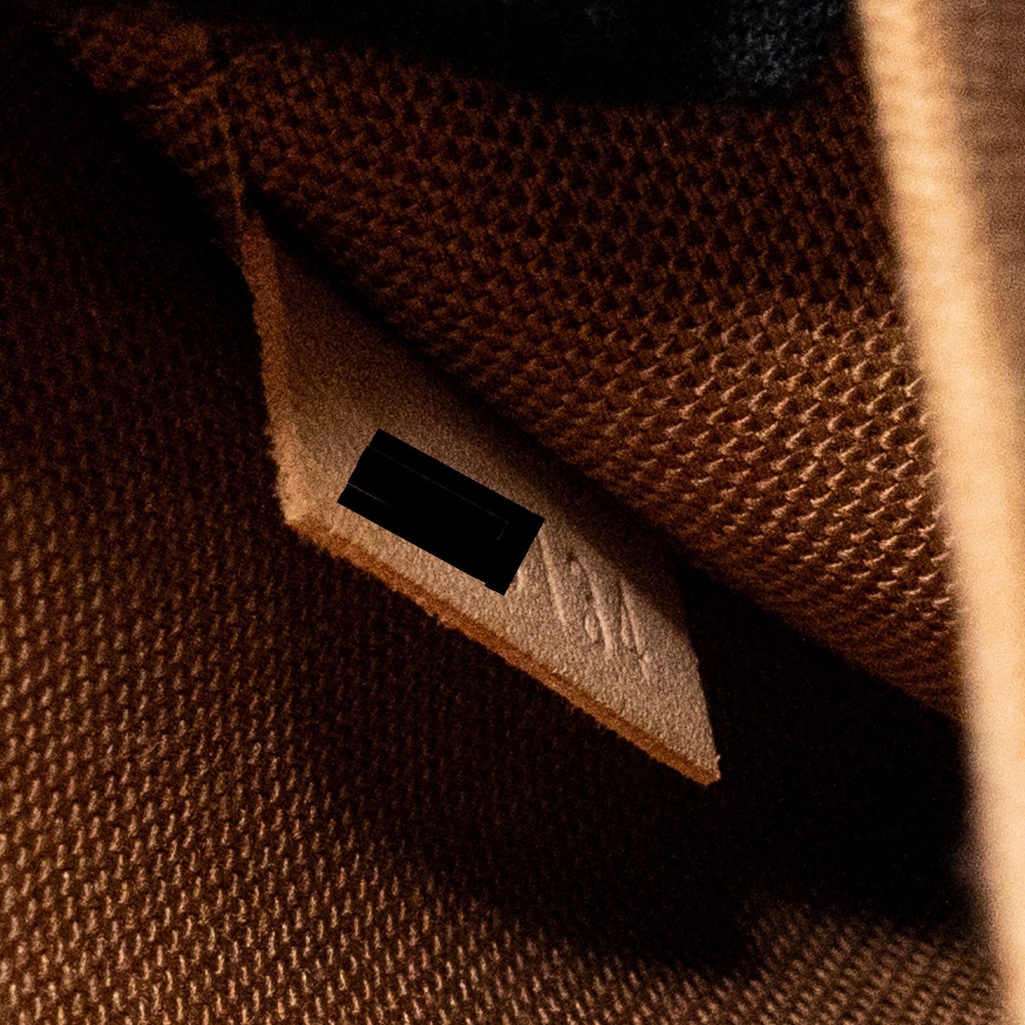 louis-vuitton-alma-bb-monogram-canvas-ghw-5