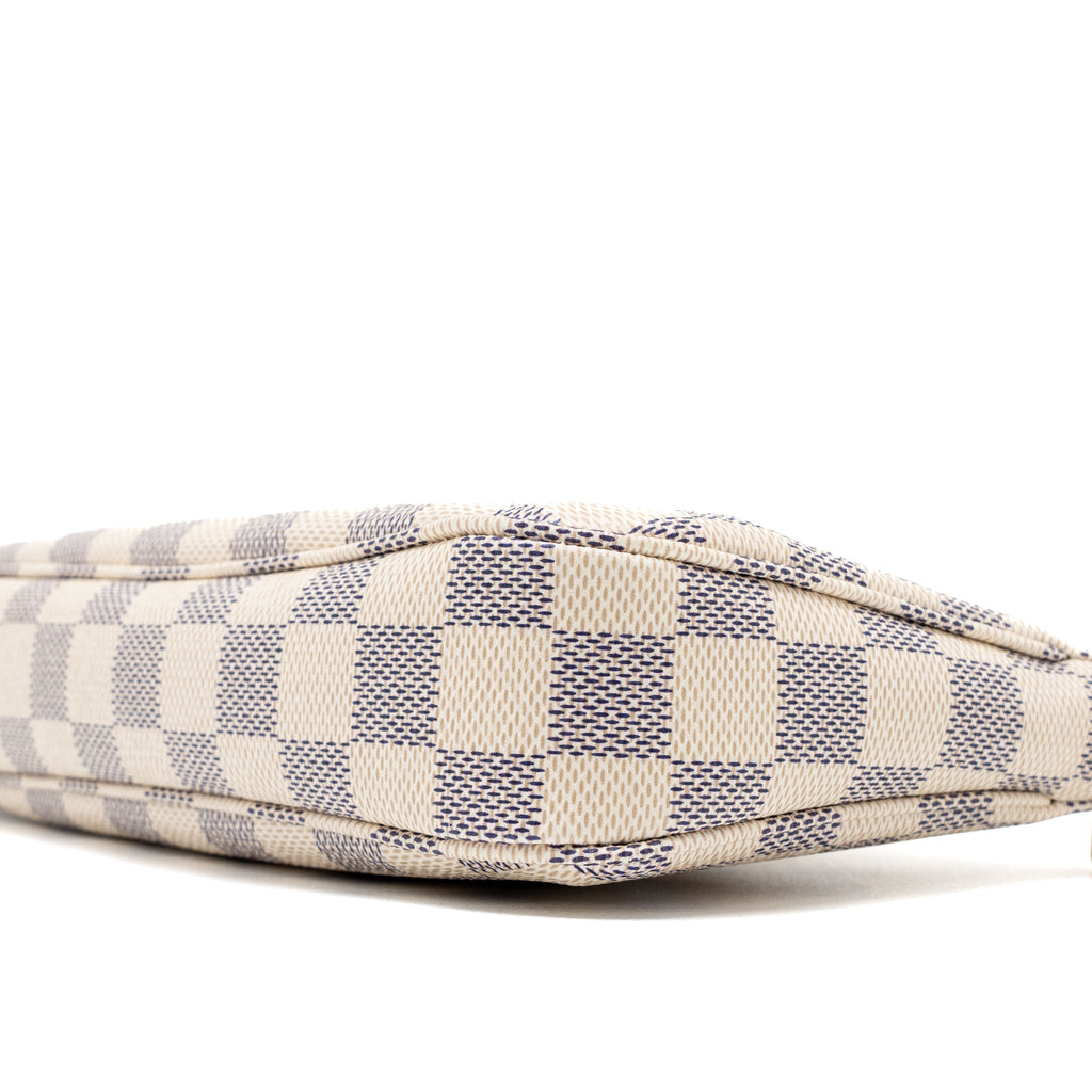 louis-vuitton-pochette-accessories-damier-azur-ghw