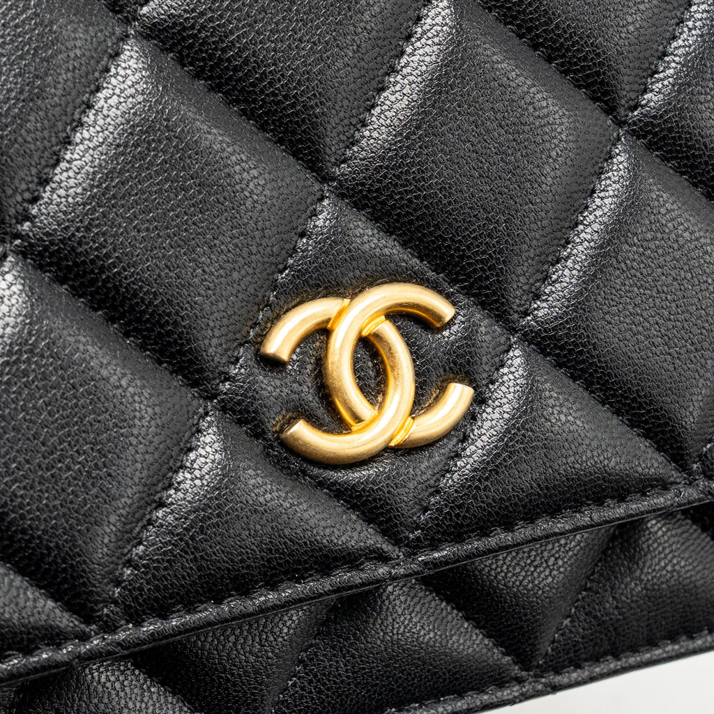 chanel-detailed-strap-wallet-on-chain-lambskin-black-with-multicolour-hardware-microchip-copy