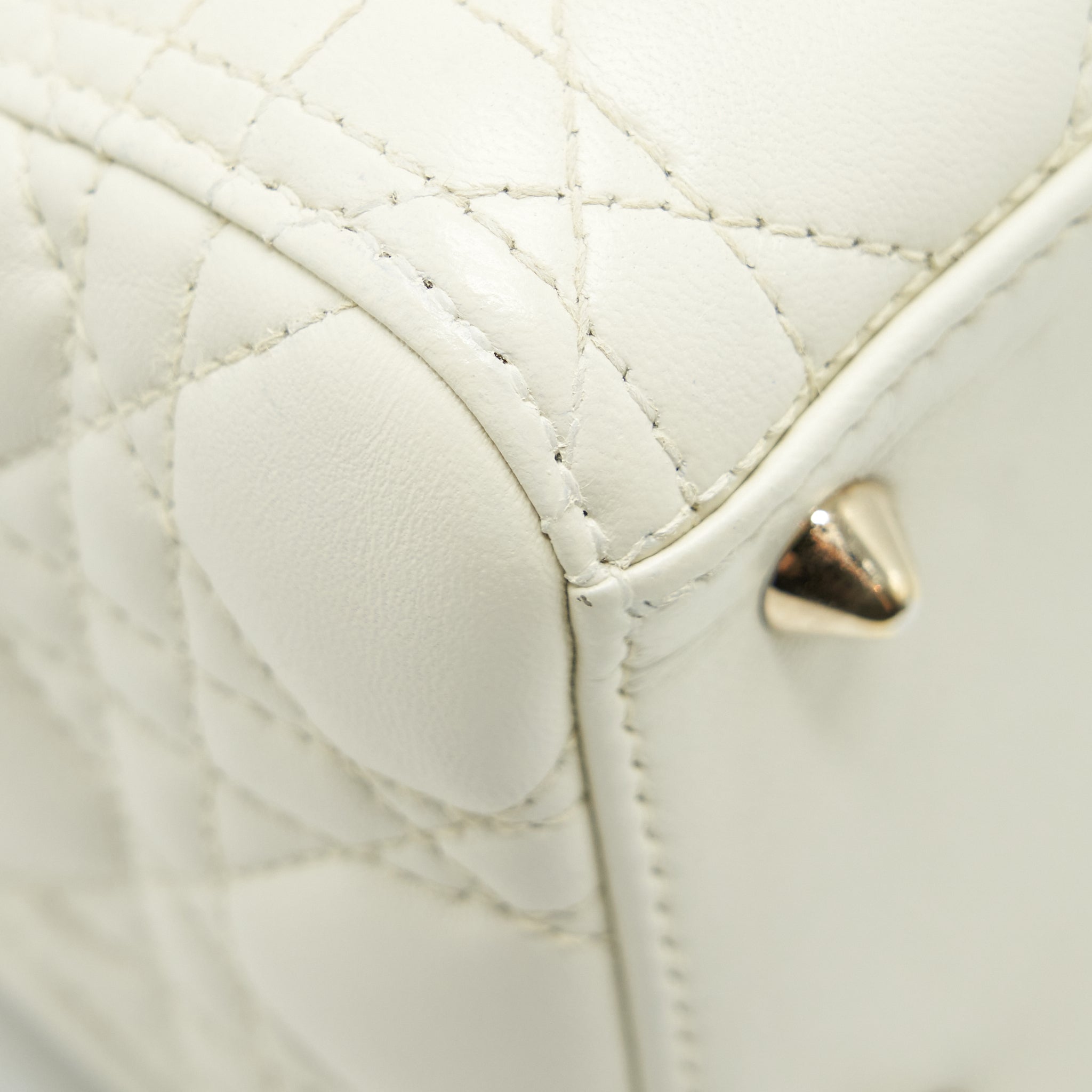 dior-medium-lady-dior-bag-lambskin-white-lghw
