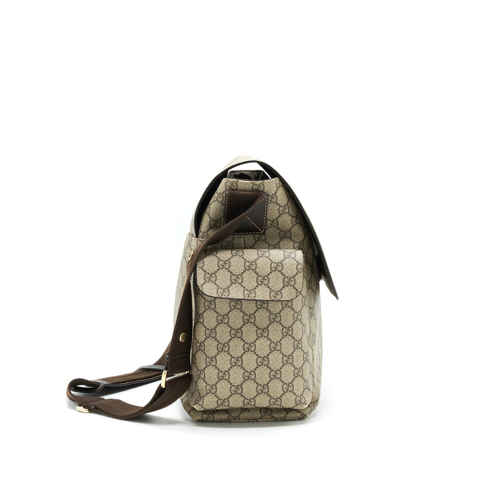 gucci-gg-supreme-canvas-diaper-bag