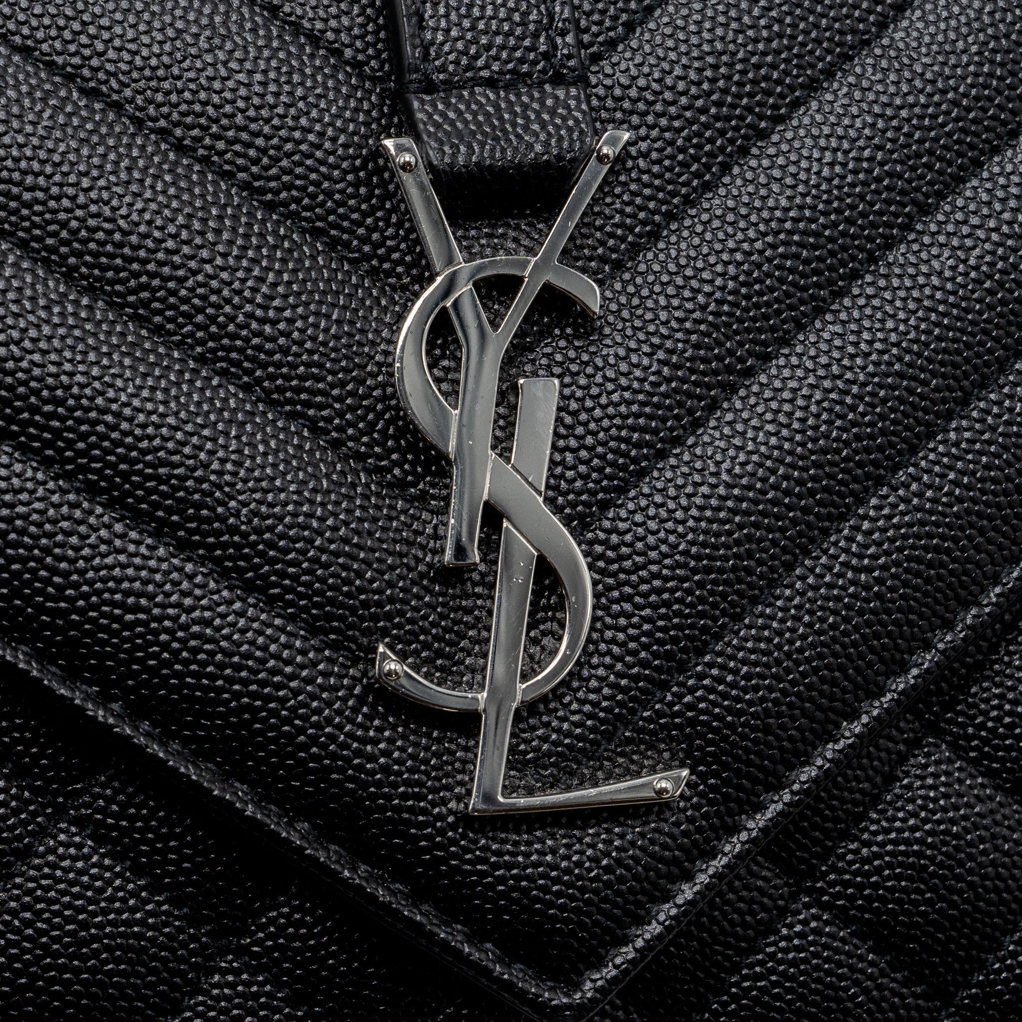 saint-laurent-ysl-envelope-medium-chain-bag-grained-calfskin-mix-matelasse-black-shw