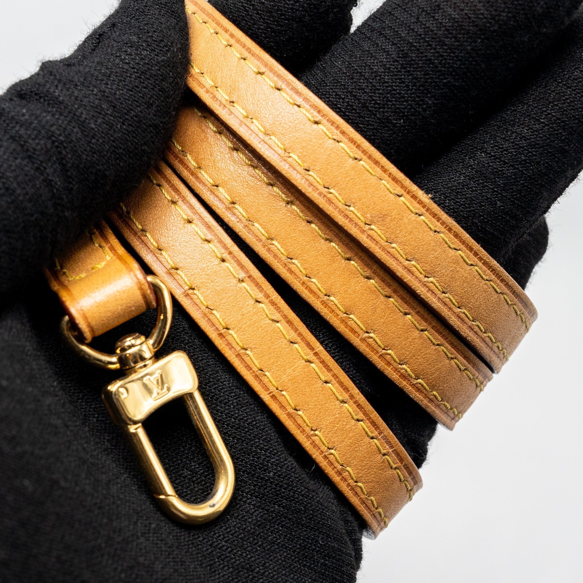 louis-vuitton-alma-bb-monogram-canvas-ghw-5