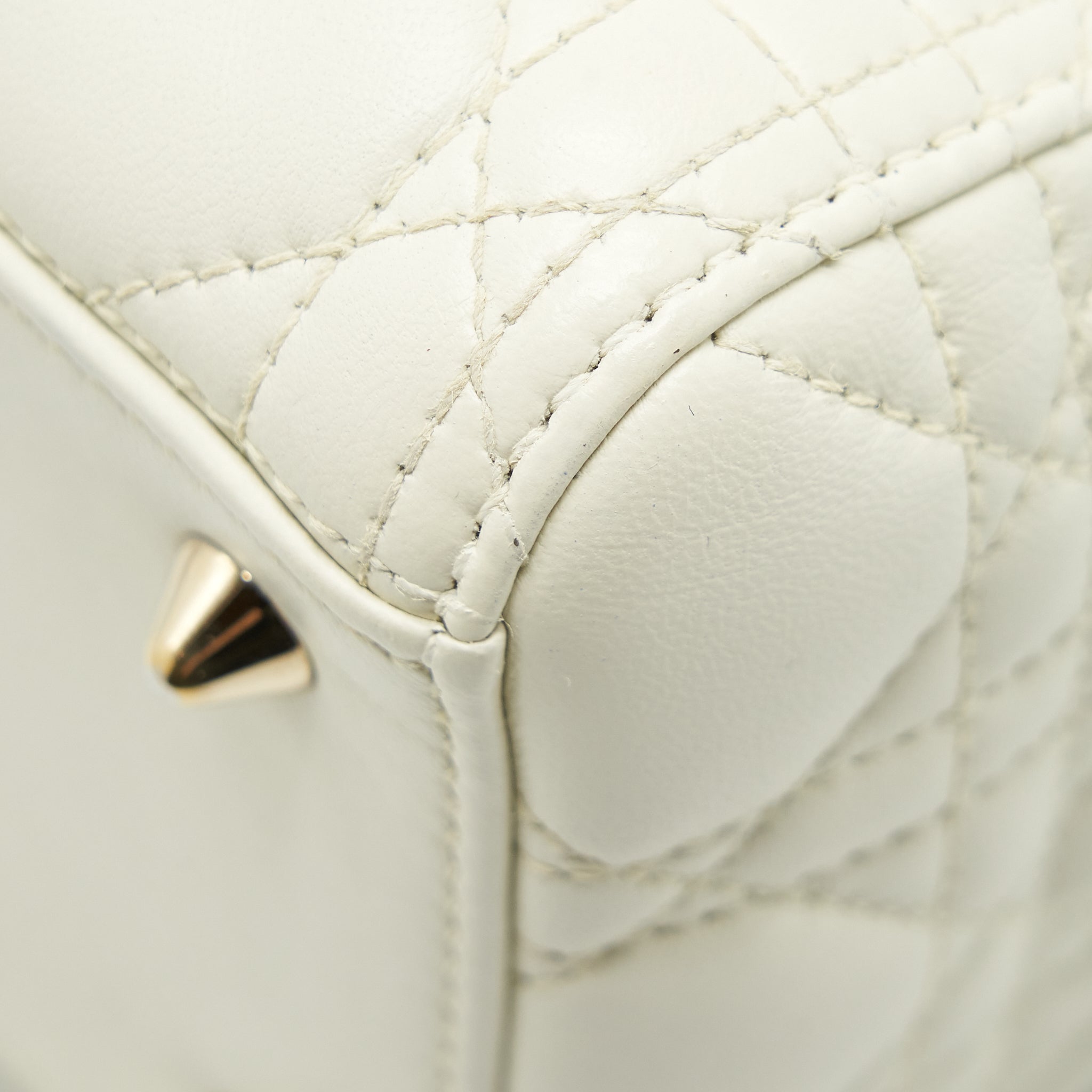 dior-medium-lady-dior-bag-lambskin-white-lghw