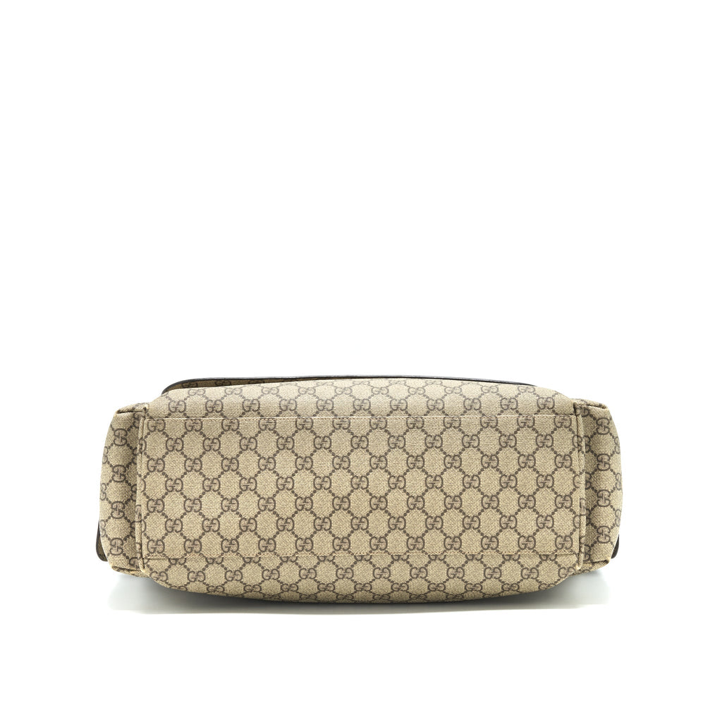 gucci-gg-supreme-canvas-diaper-bag