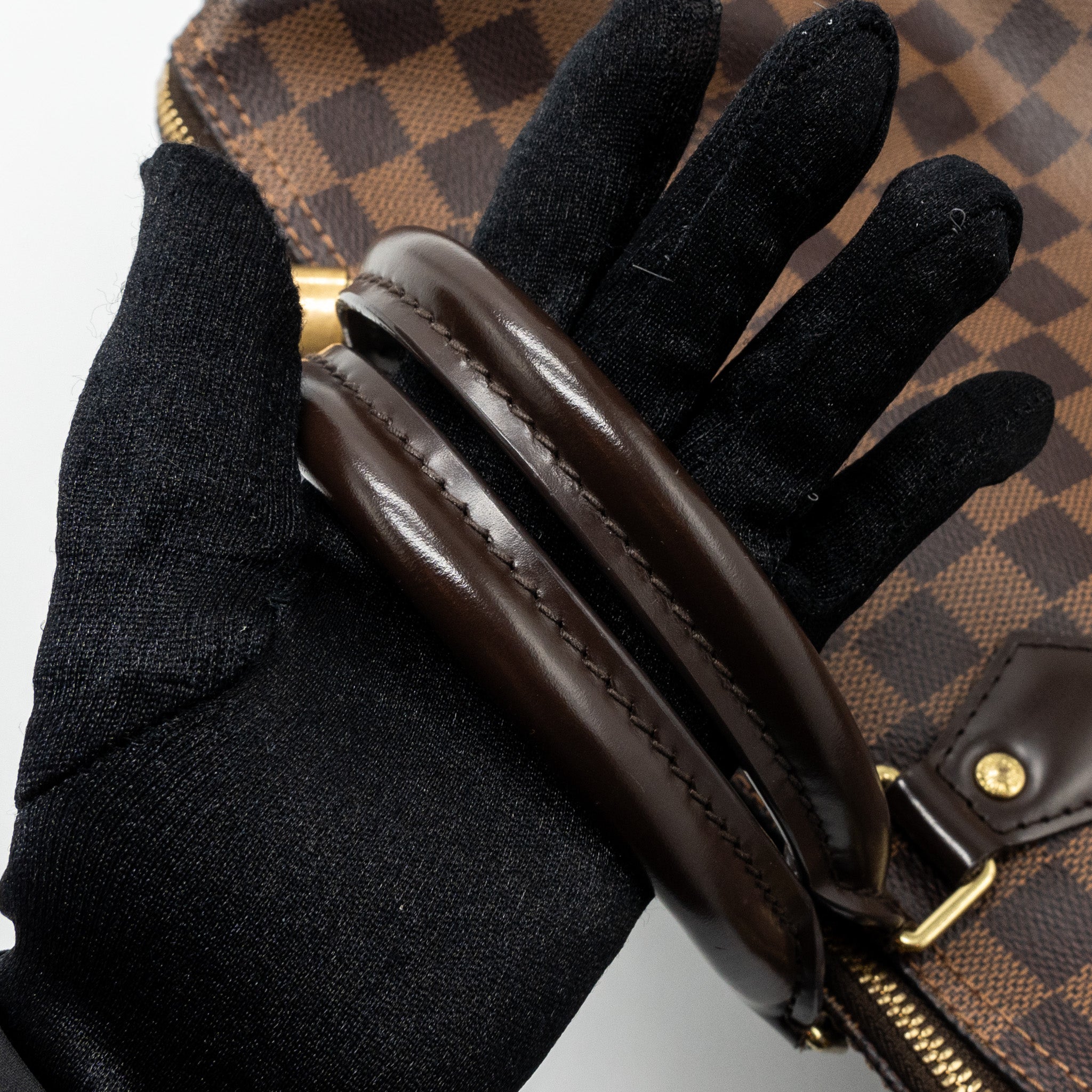 louis-vuitton-speedy-bandouliere-30-damier-ebene-ghw-1