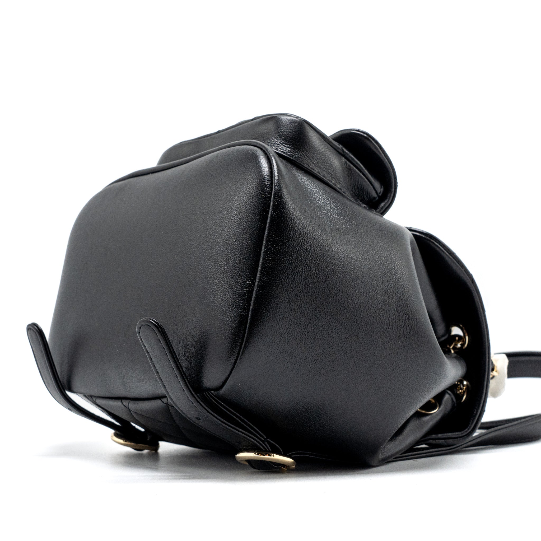 chanel-24p-small-duma-backpack-calfskin-black-lghw