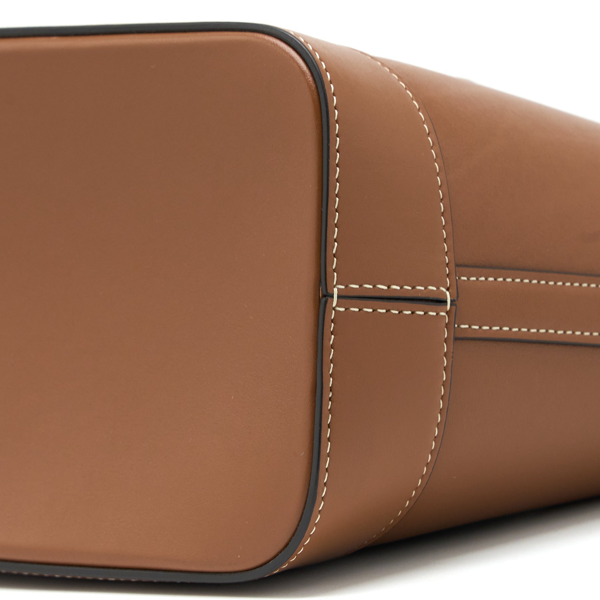 celine-small-bucket-cuir-triomphe-calfskin-tan-ghw
