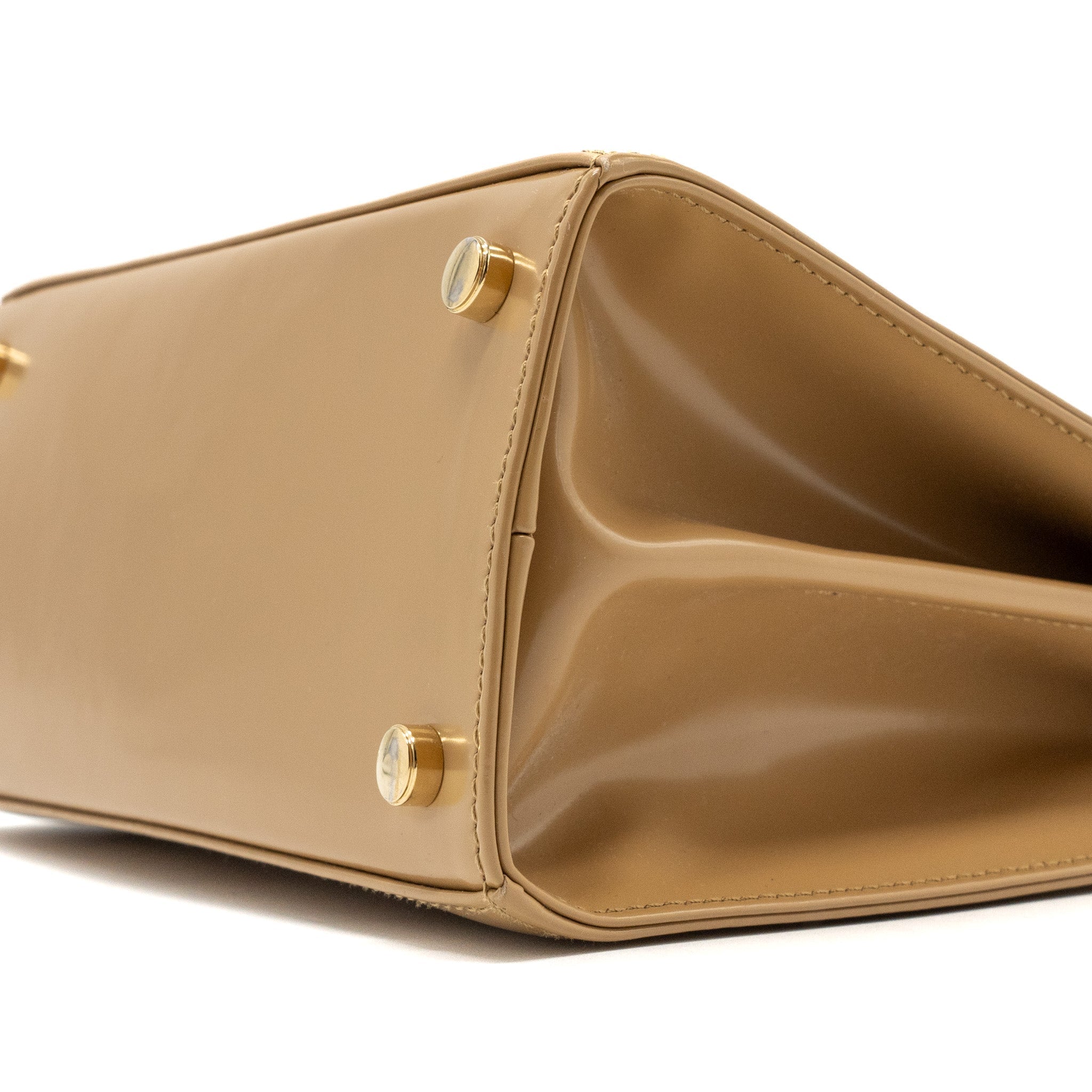 salvatore-ferragamo-iconic-top-handle-calfskin-beige-ghw